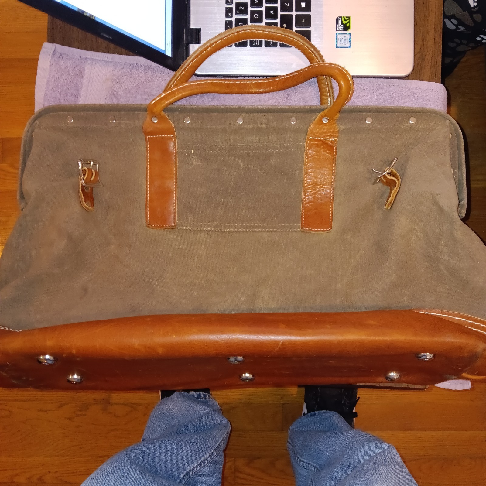 Wood&Faulk Canvas and Leather Carpenter Bag Made in USA 20″