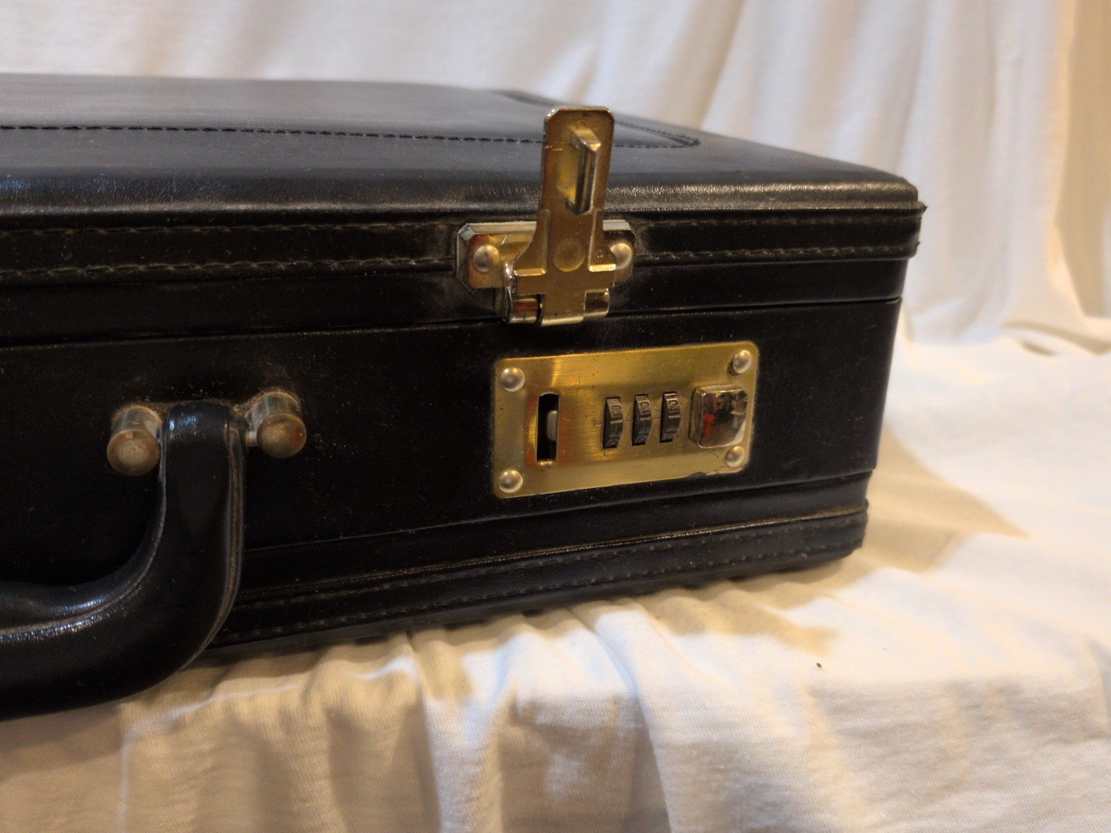 Briefcase Black Leather Brass Combination Lock Latches Attache Laptop