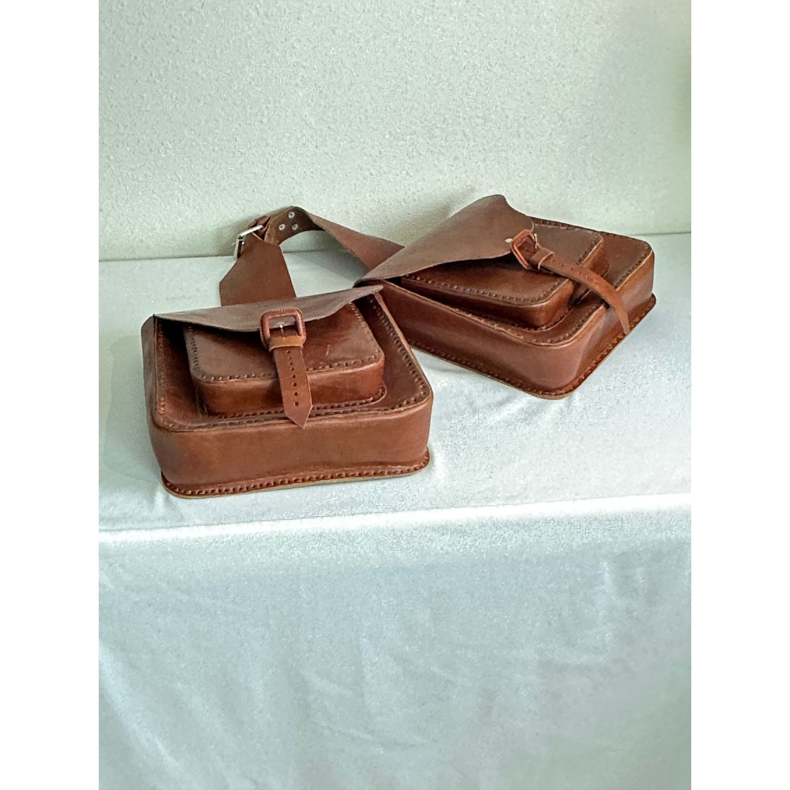 Fargo Chuupul Handmade Full Grain Leather Double Saddlebag Shoulder Field Bag