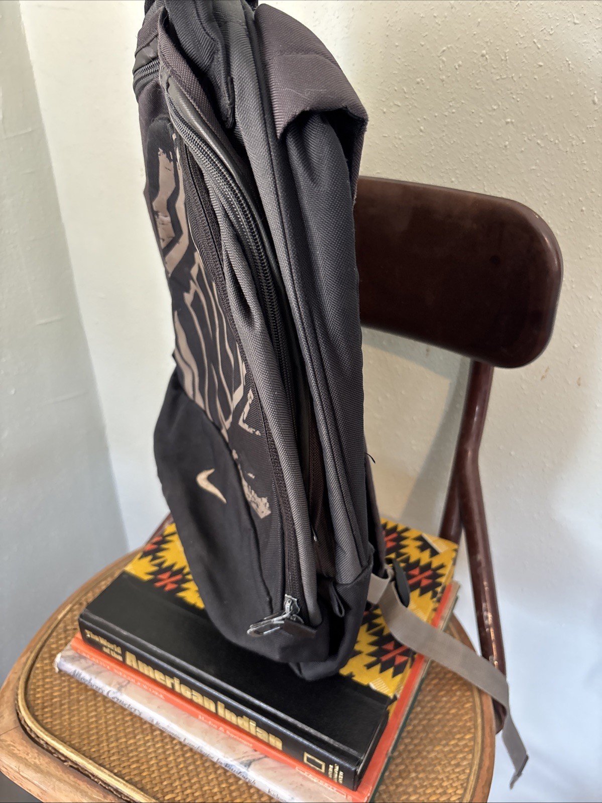 VTG Y2K black/grey Nike backpack swoosh 2 zipper compartments strap