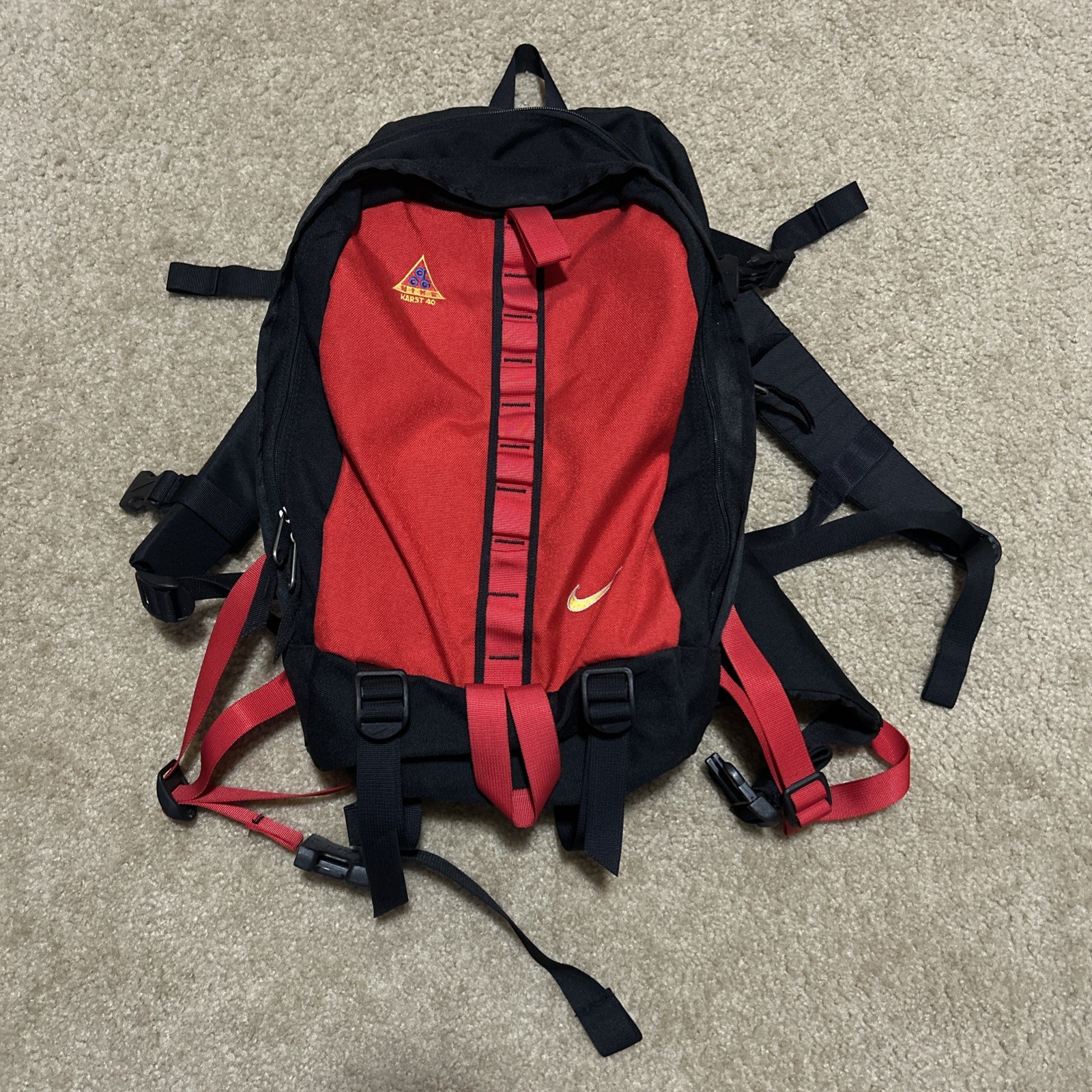VTG Nike ACG Backpack 90s/Y2K Karat 40 Red Black Nice Condition Rare OG bag.