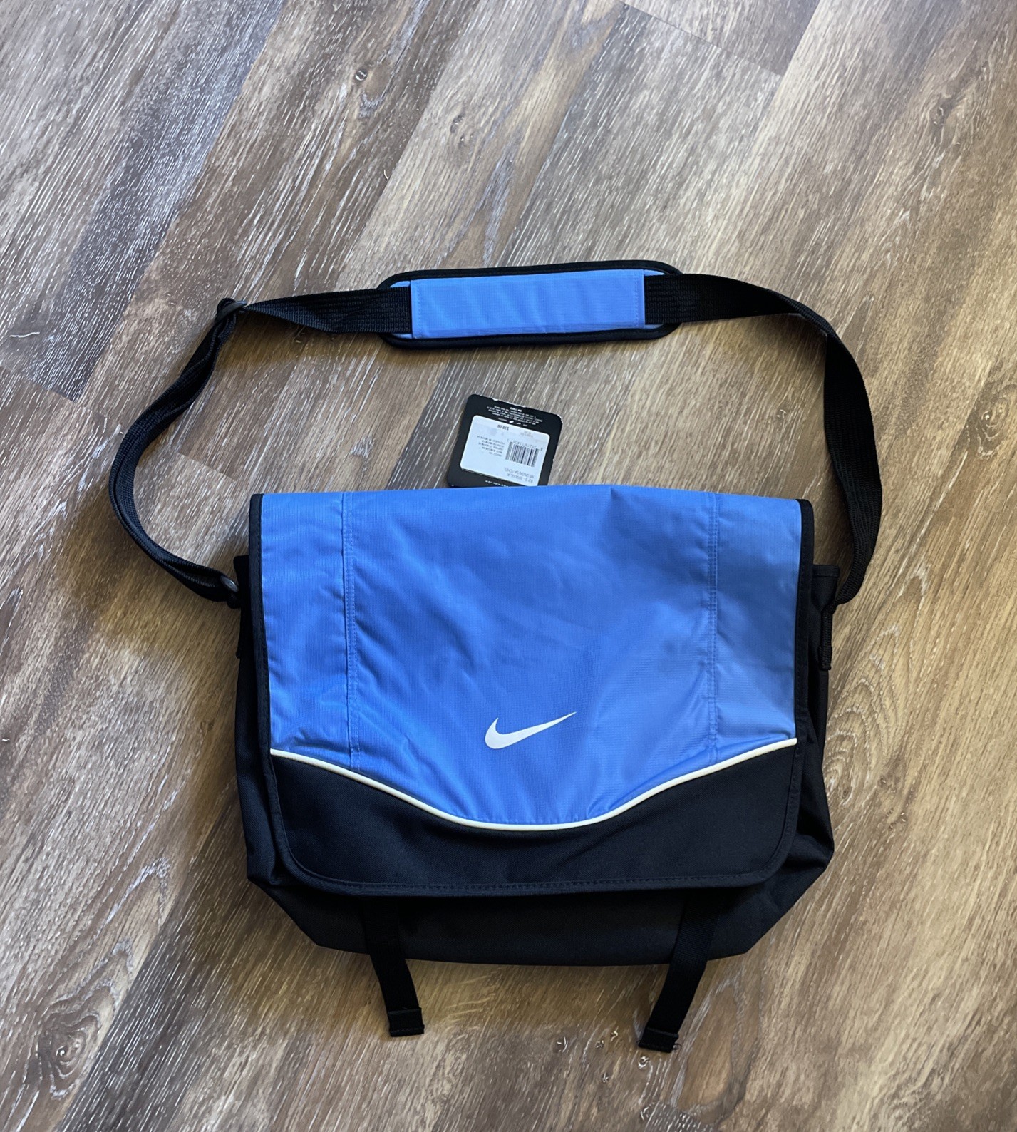 Vintage Nike Light Blue Black Cross Body Messenger Bag Adjustable Shoulder Strap