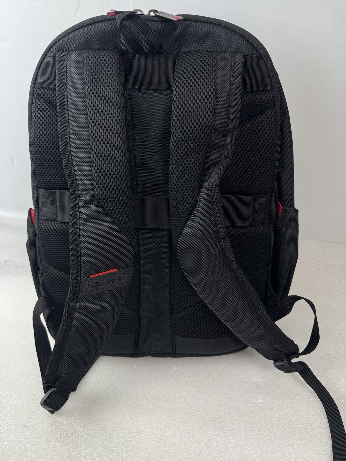 Samsonite Xenon 4.0 Slim Backpack -flaw