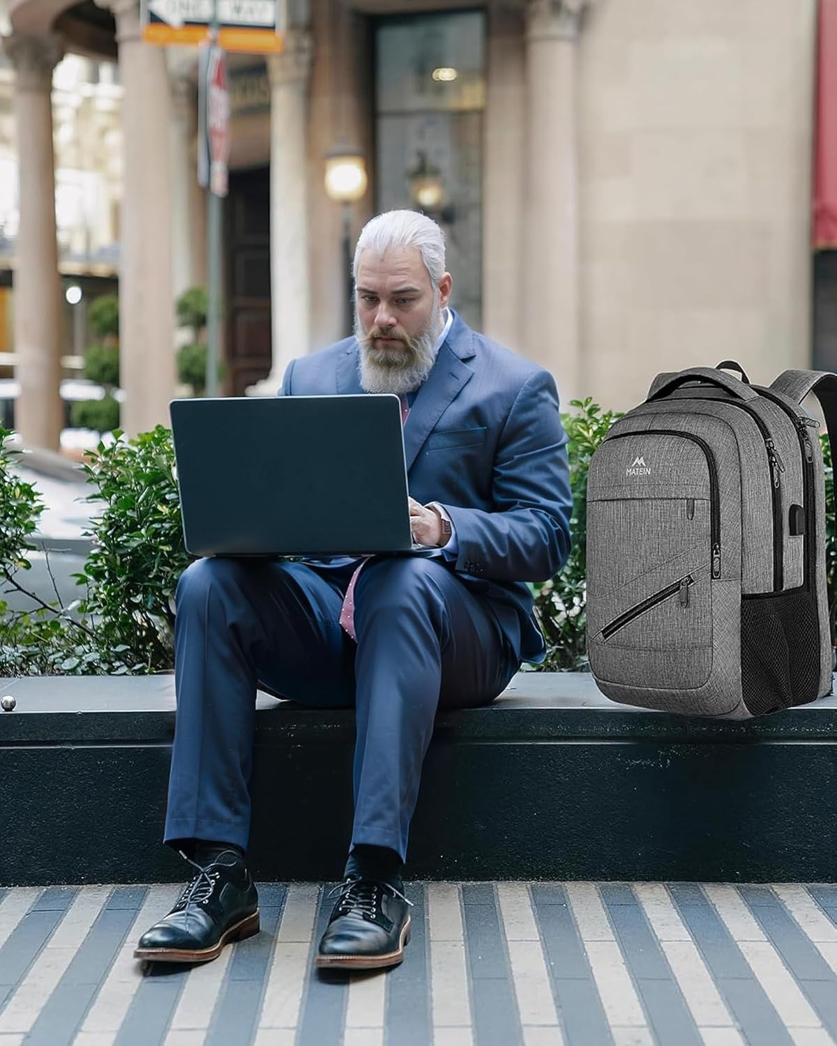 MATEIN 17″ Laptop Backpack TSA Approved Travel Work College Bag USB Port – NEW