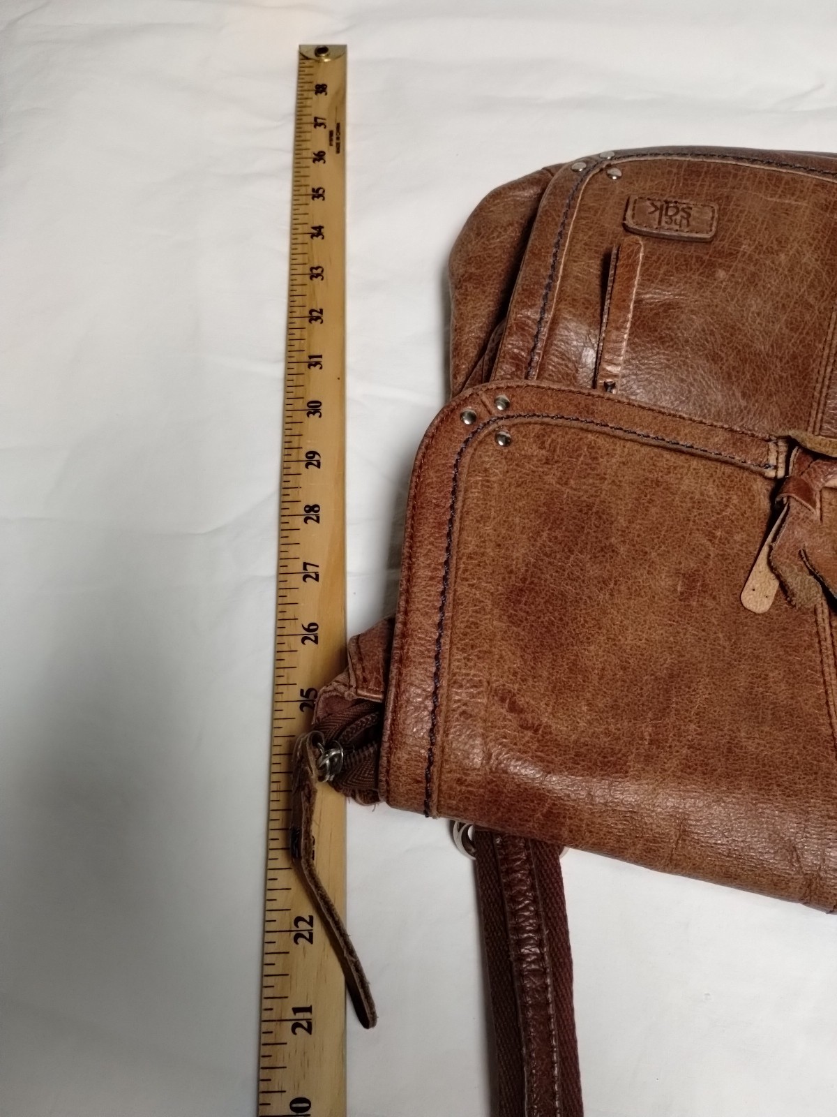 The Sak Handbag Medium Size Brown Leather w/ Shoulder Strap Versatile Carrying