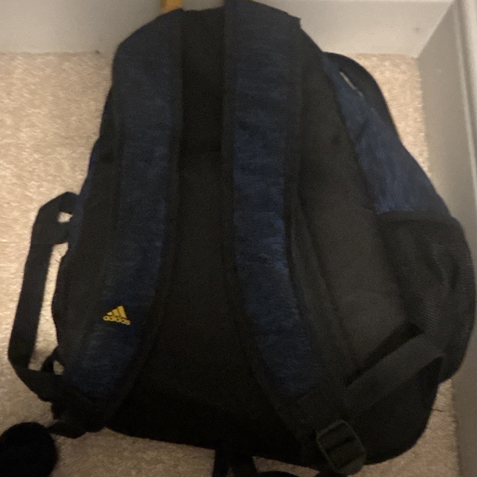 adidas Men’s Medium Backpack Navy/Black/Yellow Zip Outer Pockets Adjustable