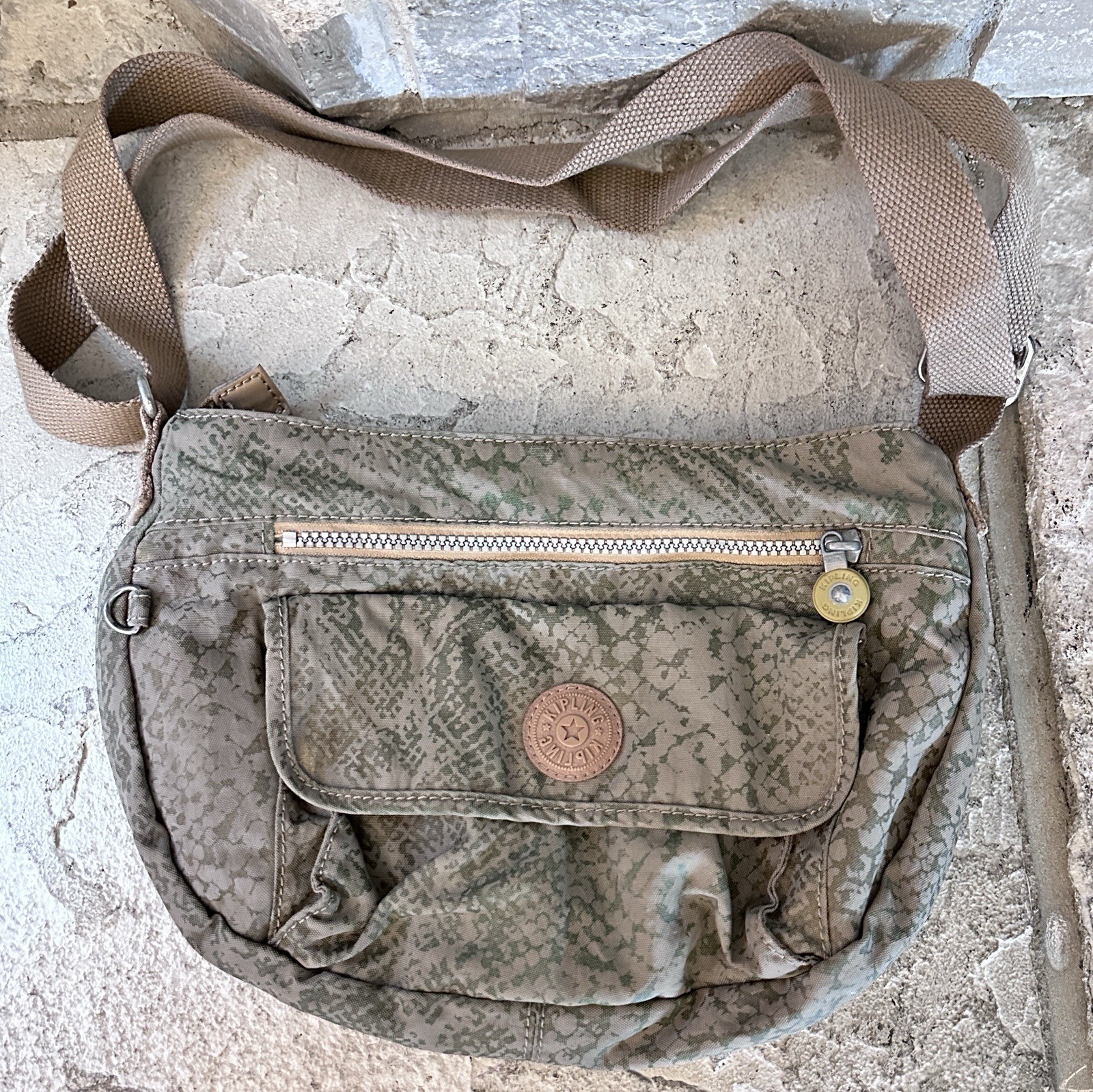 Kipling Carmel/Green Snakeskin Camo Crossbody Belt Bag Fanny Pack 12x9x3”
