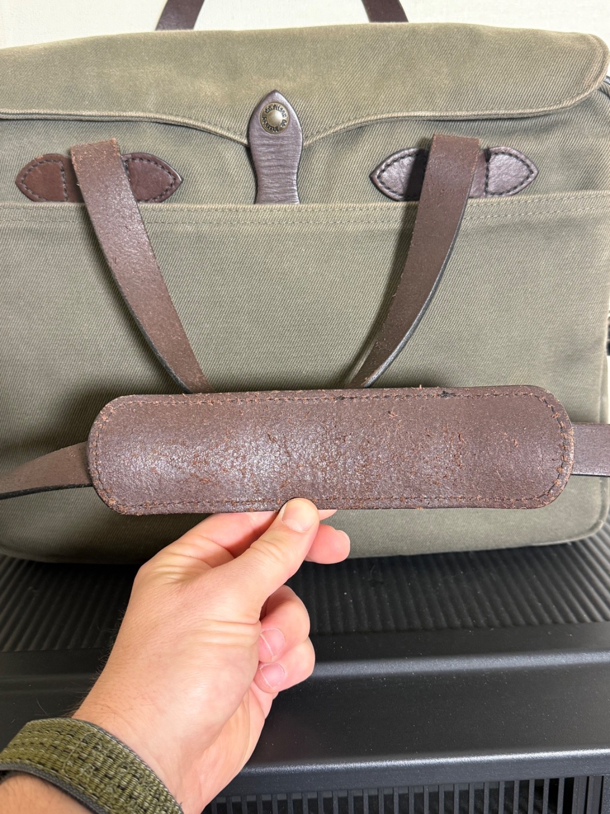 Filson 256 Original Briefcase EXCELLENT CONDITION Otter Green USA Leather