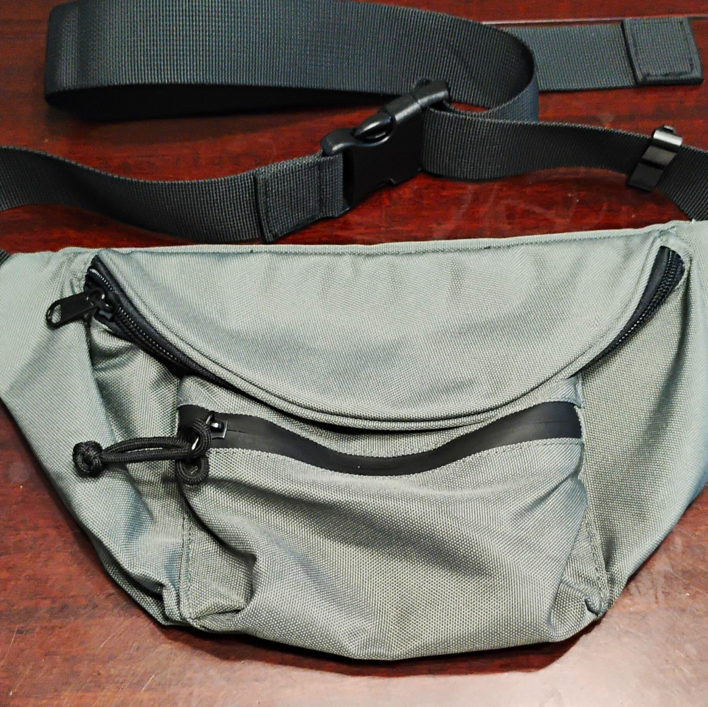 Gray & Black Unisex Belt Bag Fanny Pack, Adjustable Strap, Zip, Pockets