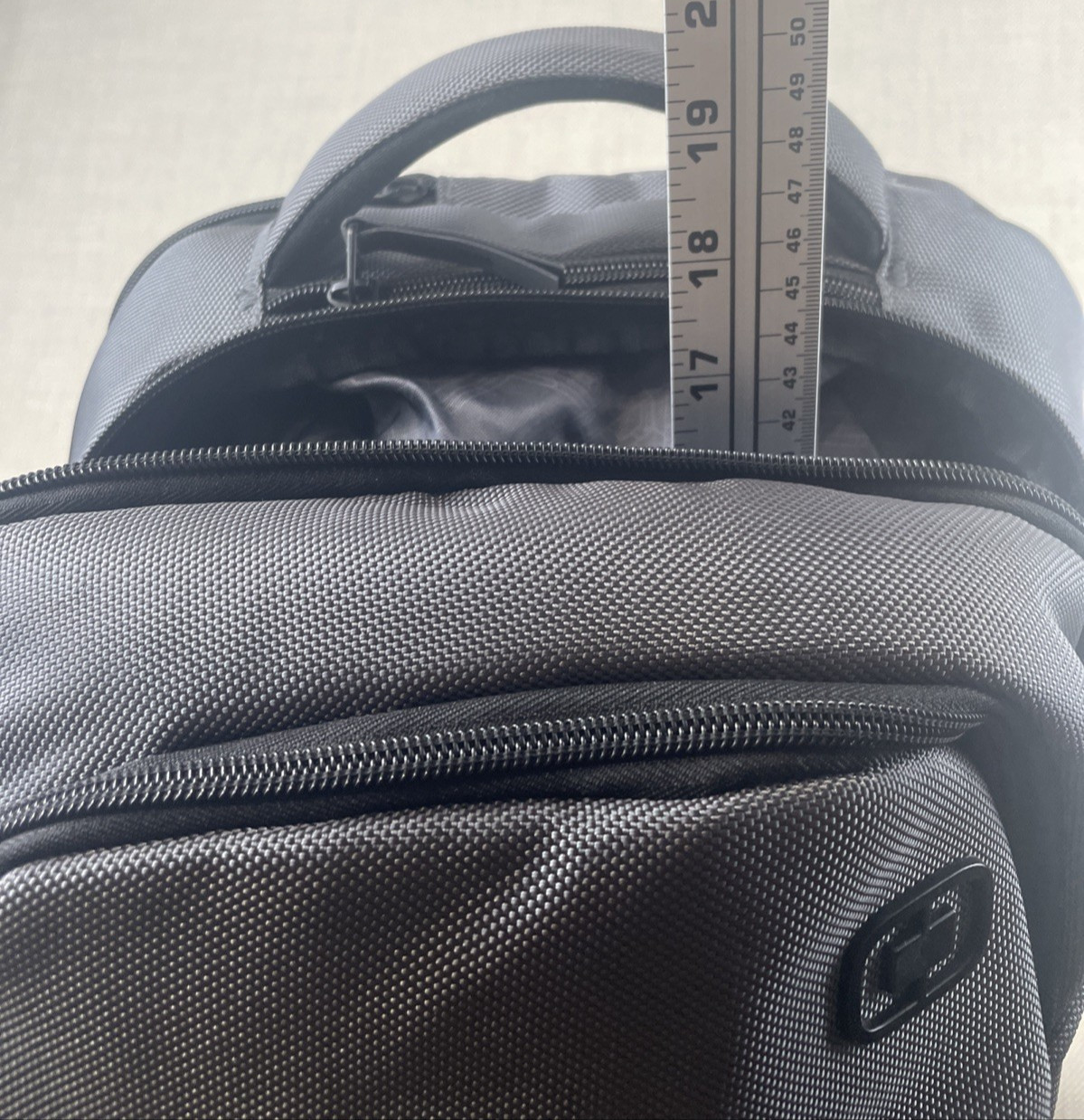 OGIO Ace Backpack 17” Laptop Pack-Tablet Sleeve Metallic Gray Padded Back