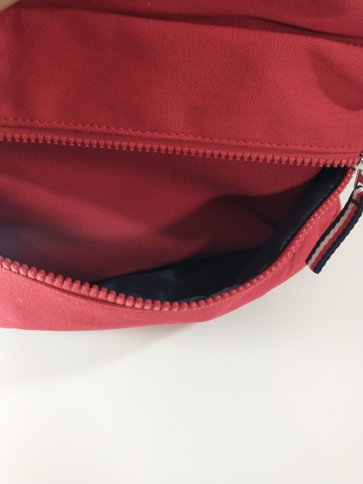 Tommy Hilfiger Jackson Canvas Backpack, Red Weekend Commuter Bag , N Without Tag