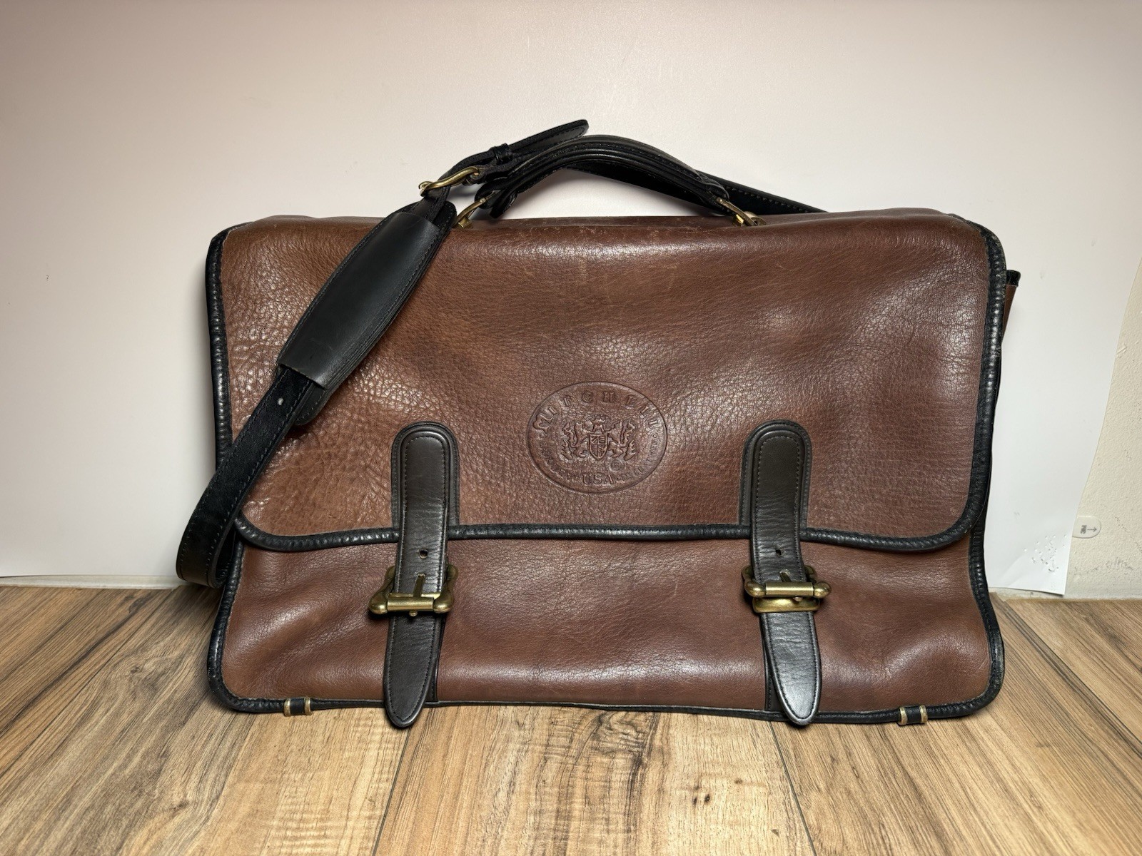 Mitchell USA Men’s Vintage Brown Leather Briefcase w Shoulder Strap Signed 17×12