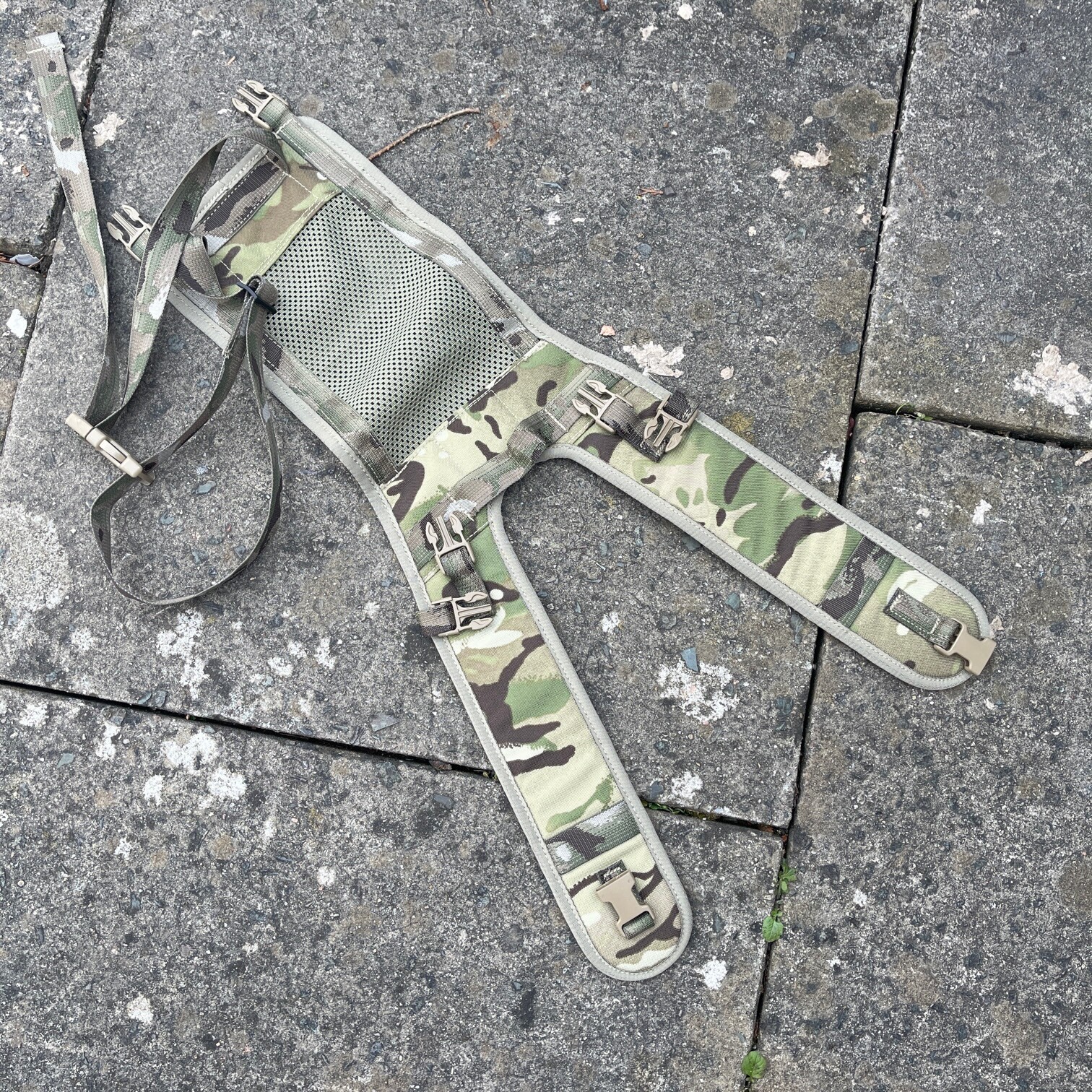 UK British Army Surplus Genuine Issue MTP IRR Camo PLCE Daysack Webbing Yoke