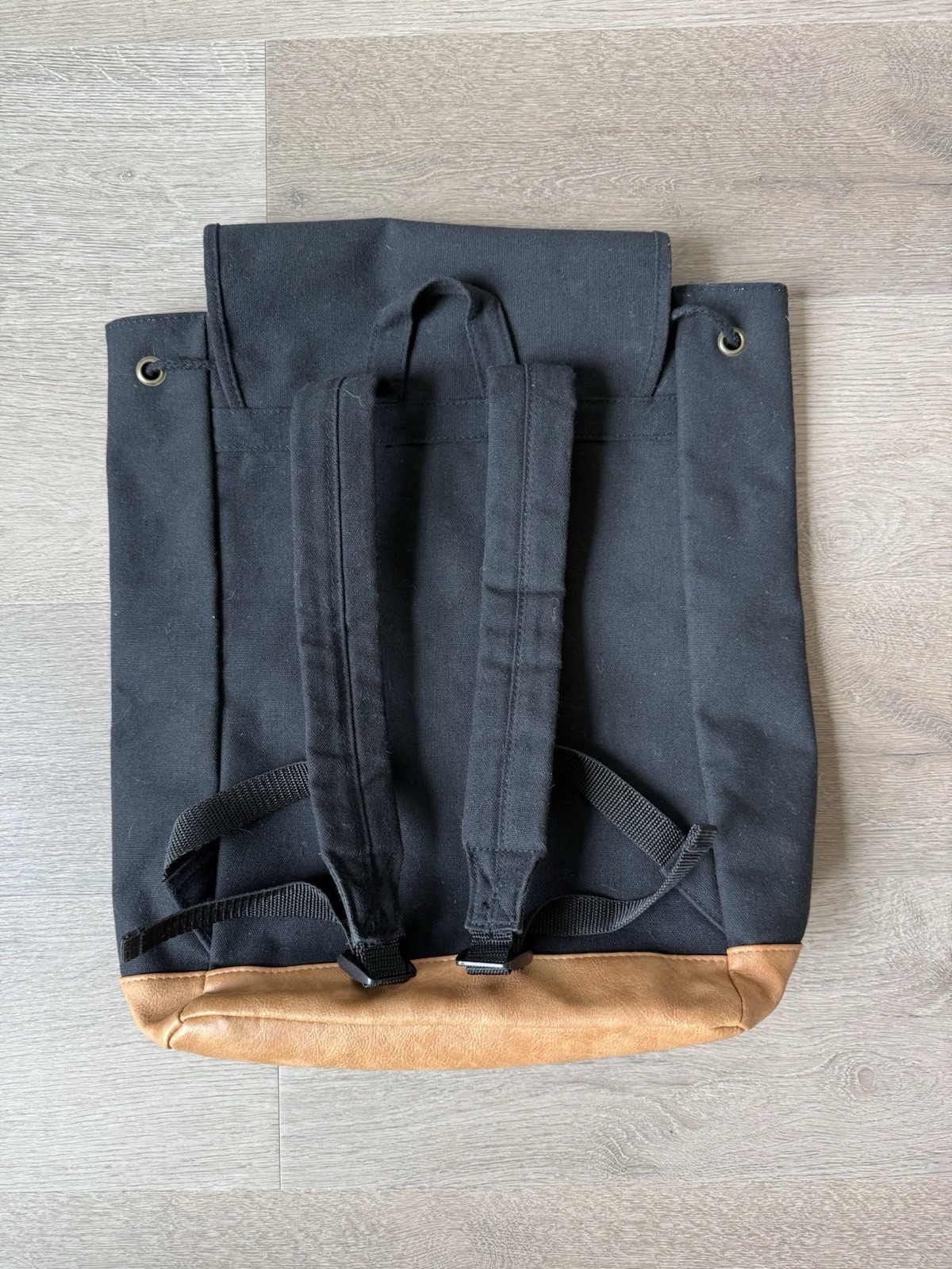 DSW Black Backpack Brown Trim Buckle/Drawstring, Adjustable, Pockets, Lined
