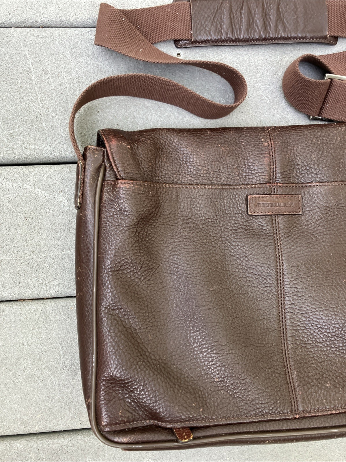 Johnston & Murphy Brown Leather Messenger Bag