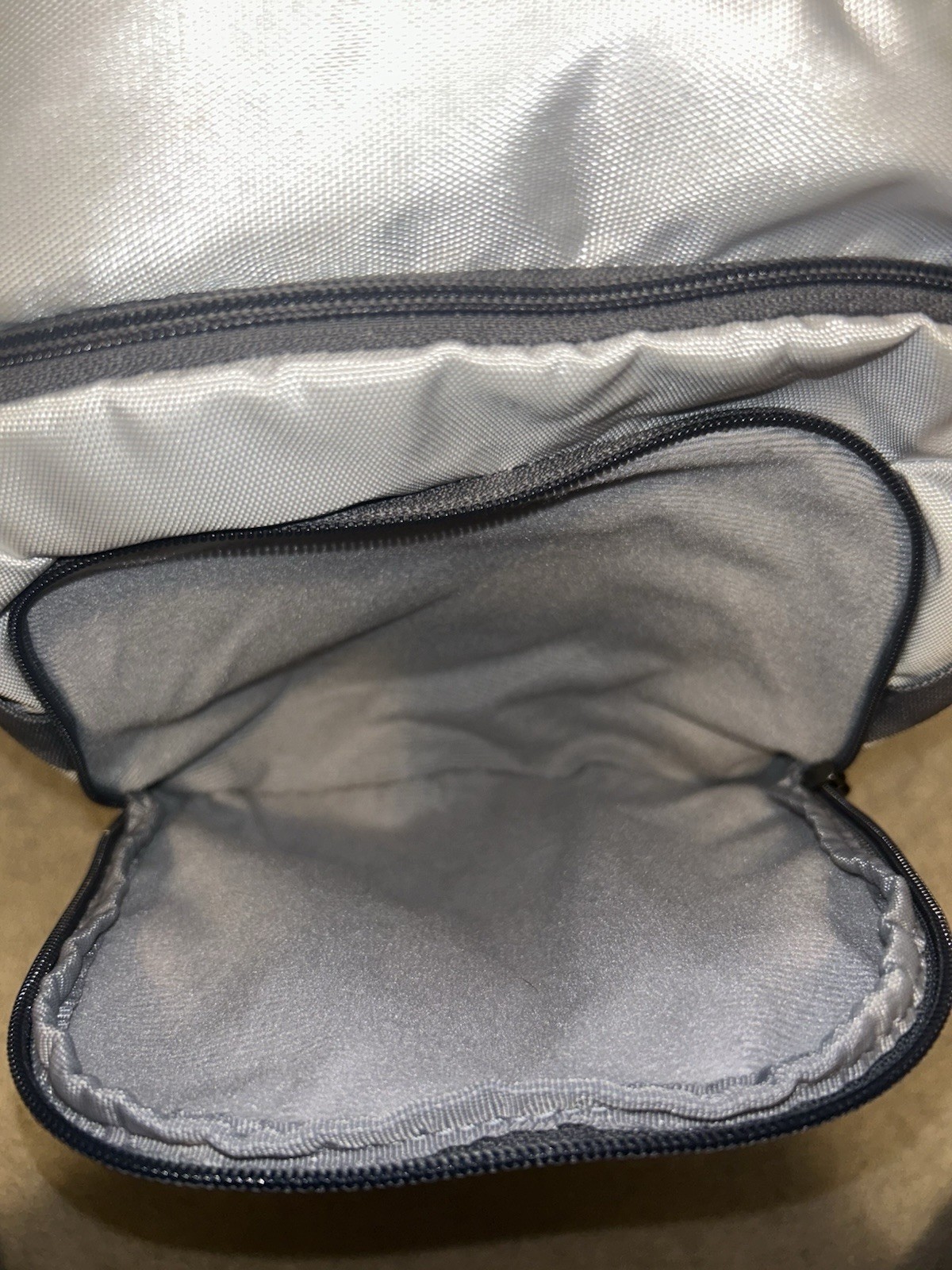 Under Armour Backpack W/laptop Opening Light Gray And Dark Gray