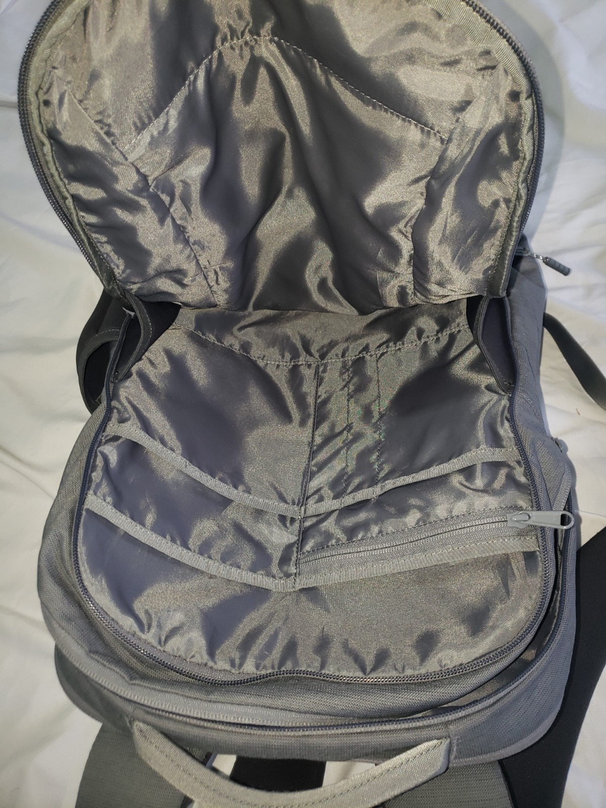 Timbuk2 Authority Pack 17” Laptop Gray Backpack