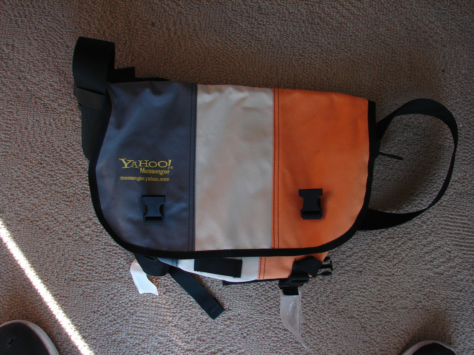 Yahoo Messenger TimBuk2 Messenger Laptop Bag Gray Orange Beige