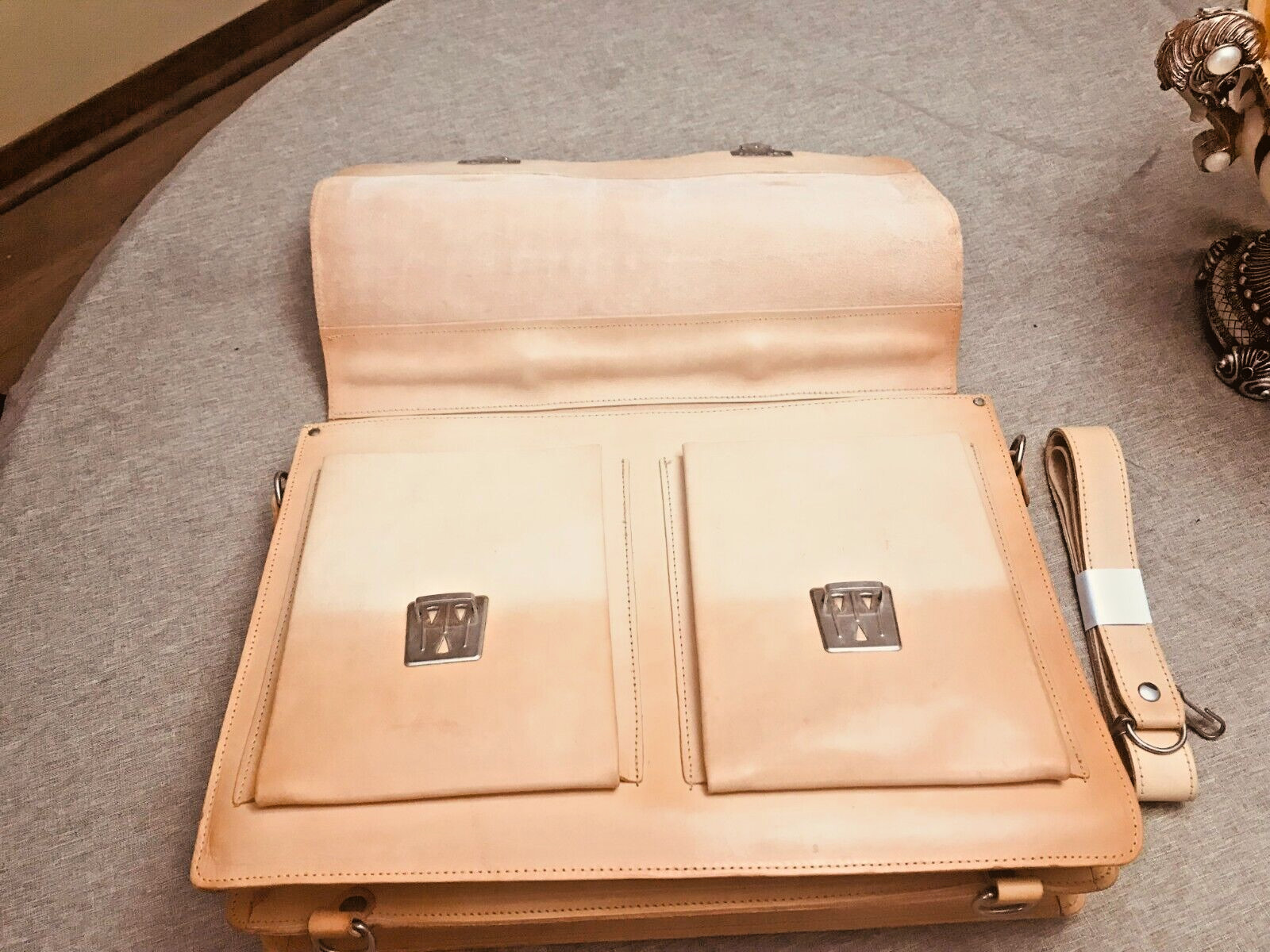 ECHTES LEDER Thick Saddle Leather Briefcase /Messenger Bag /Backpack – GERMANY