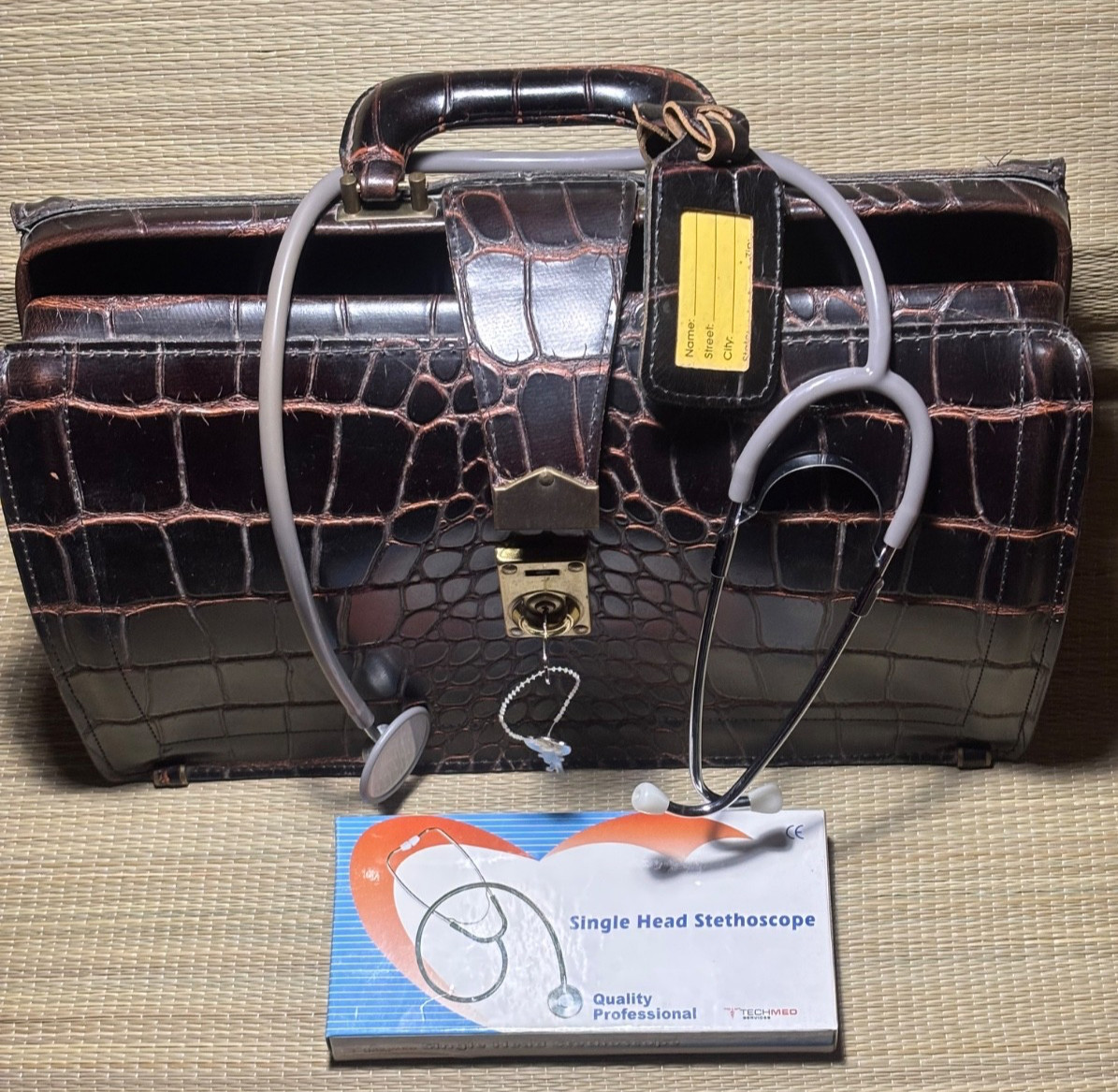 NEW Flying Horse Leather Doctor Bag Pharmacia & Upjohn, 2 keys,+Stethoscope NOS