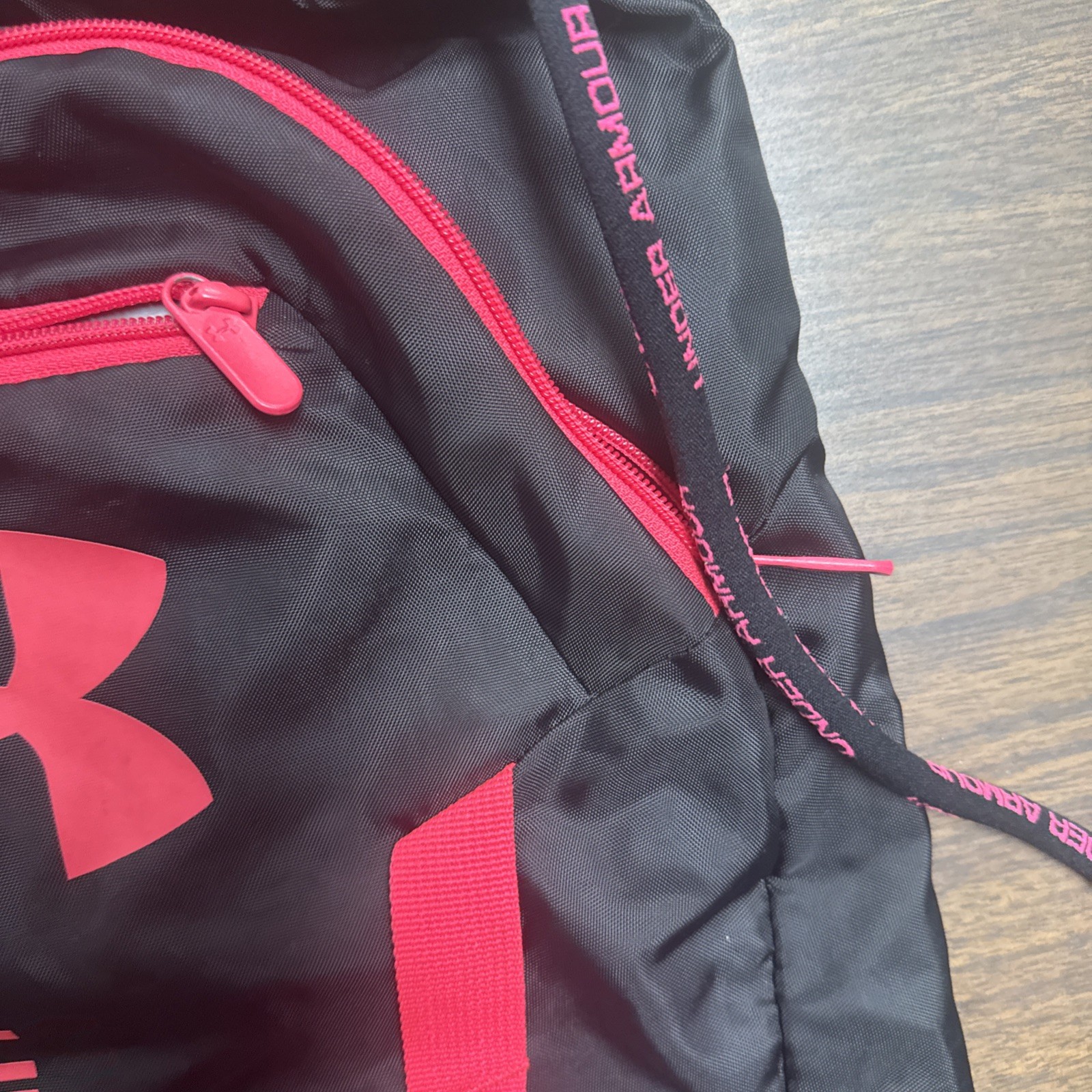 Under Armour Undeniable Sackpack 2.0 Drawstring Bag Zip Pockets Black Pink