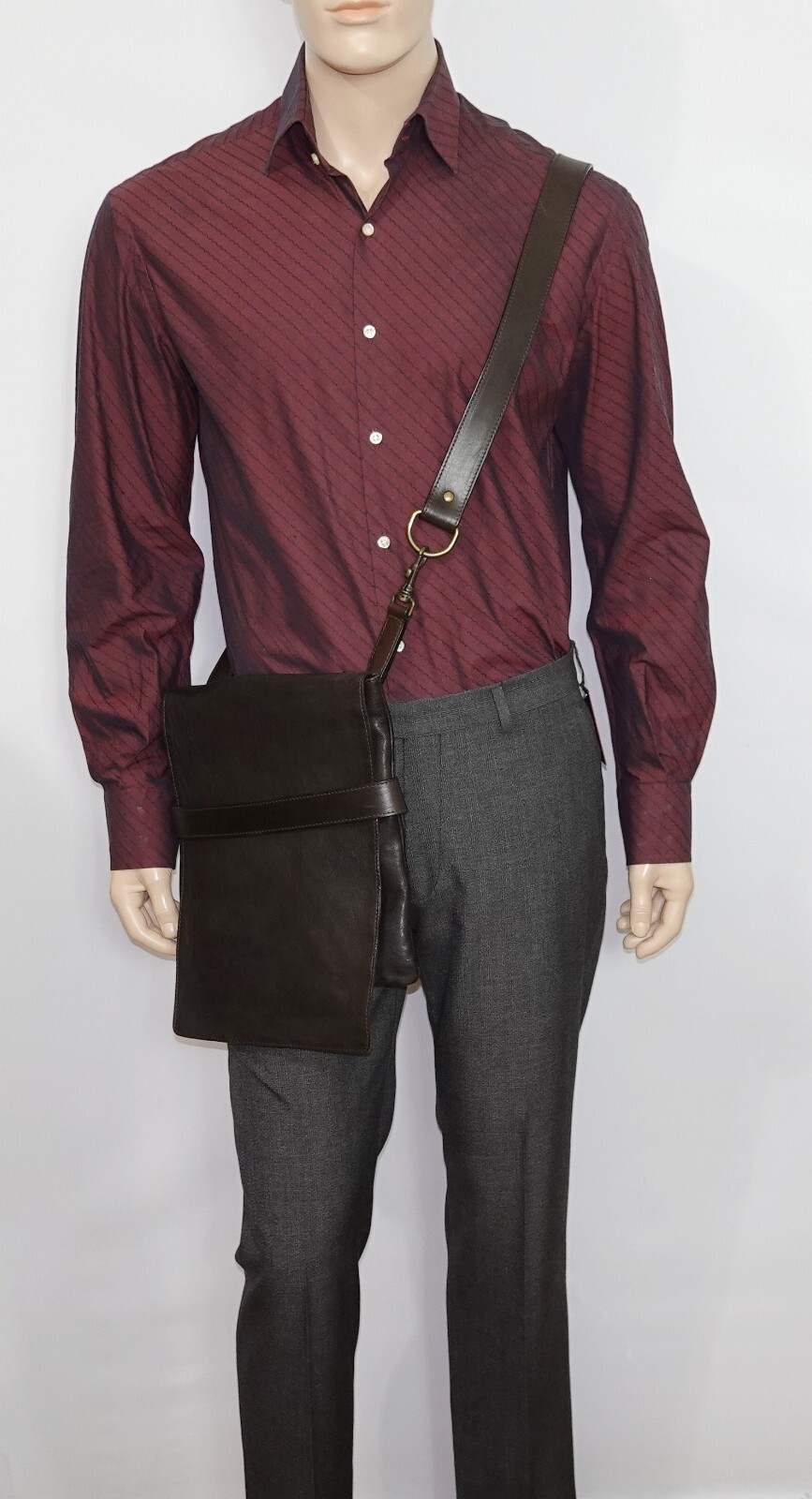 JOHN VARVATOS Leather Messenger Bag in Brown 11 1/2″ x 11″ Hand made in ITALY