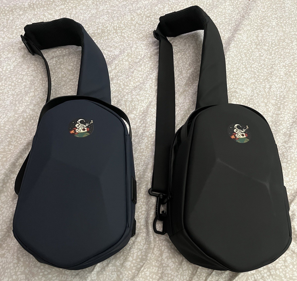 Black Crossbody Sling Bag Solid Zip Closure Adjustable Strap Casual Travel