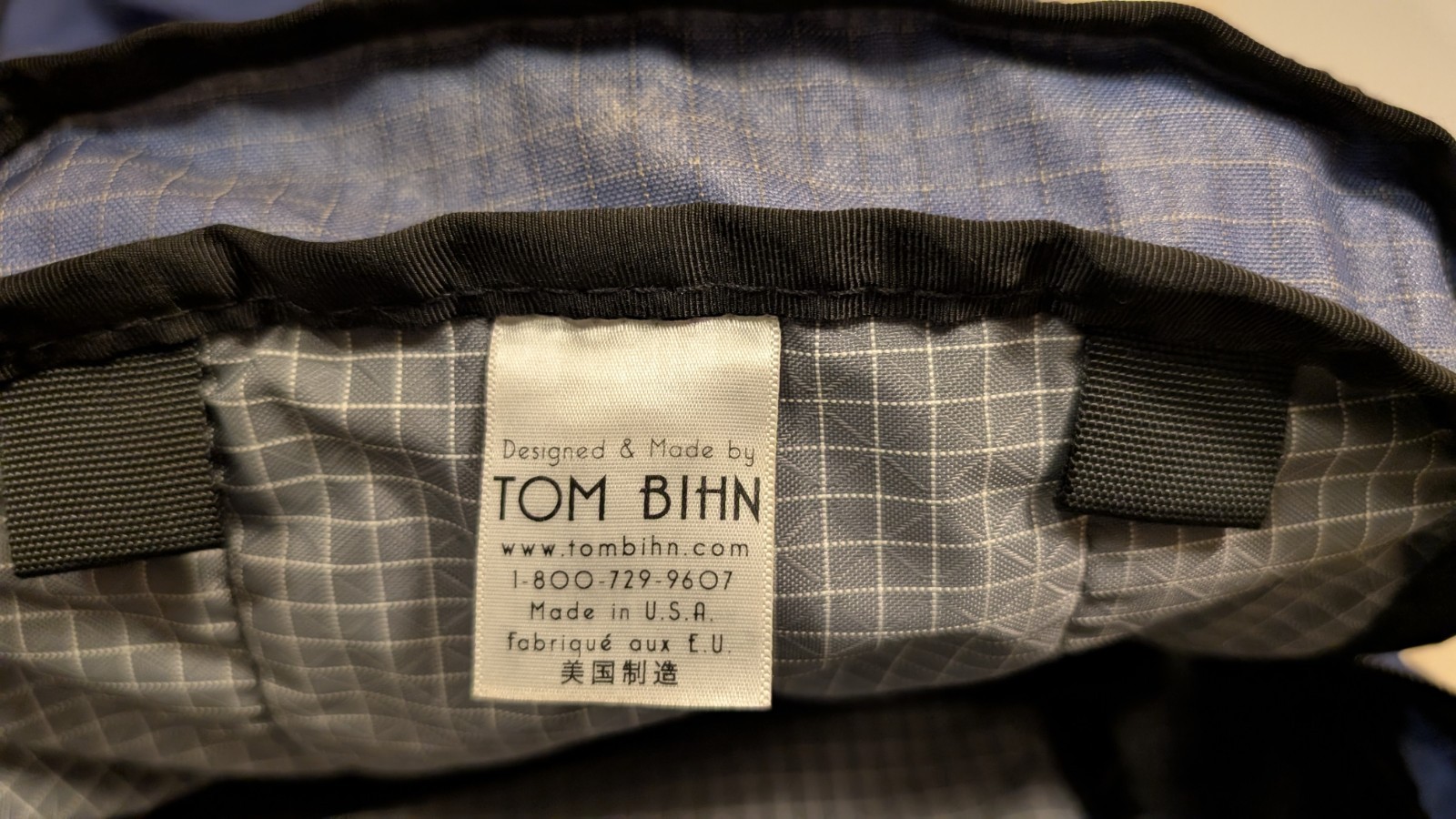 TOM BIHN – Synapse 25 – Nordic / Northwest Sky – Used