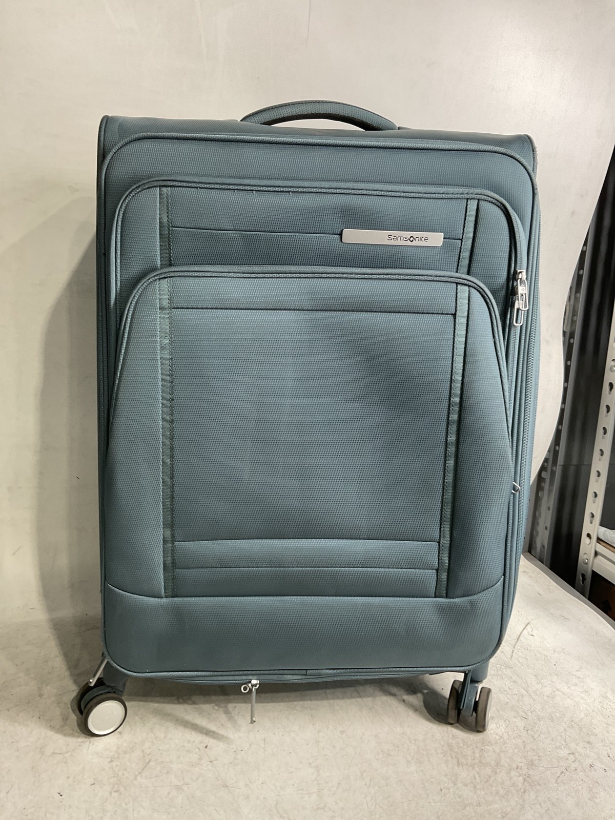 Samsonite UpLIFT Lightweight Softside Expandable Luggage Medium Checked U1