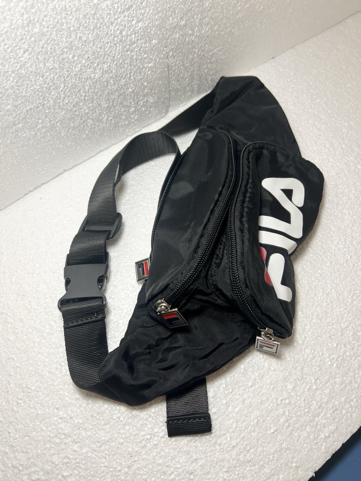 UniSex FILA Large fanny pack Black red white blue classic FILA logo Sport Travel