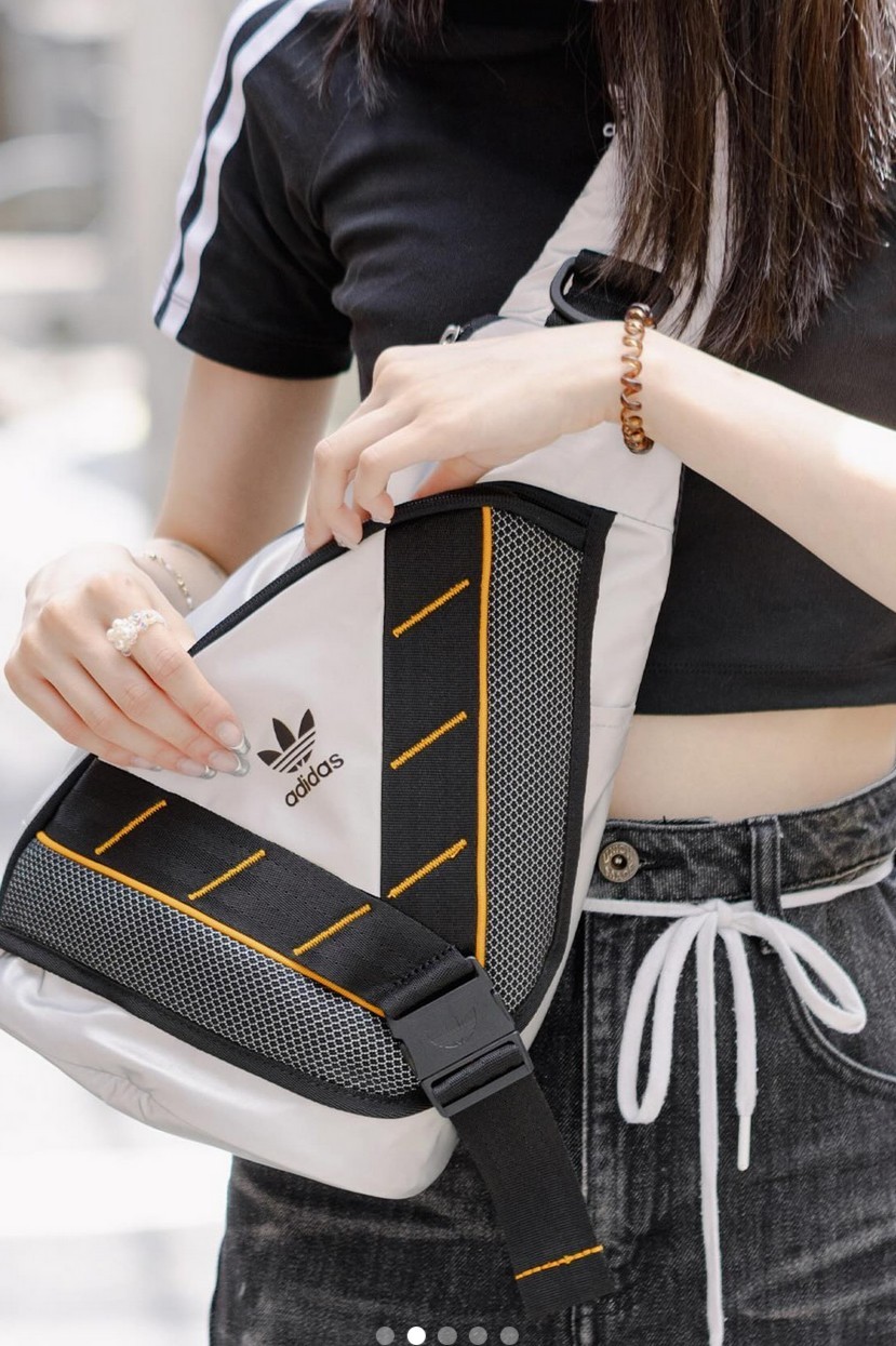 Adidas BACKPACK / Sling / Full Reflective / IW8624 / Skateboarding / Biking