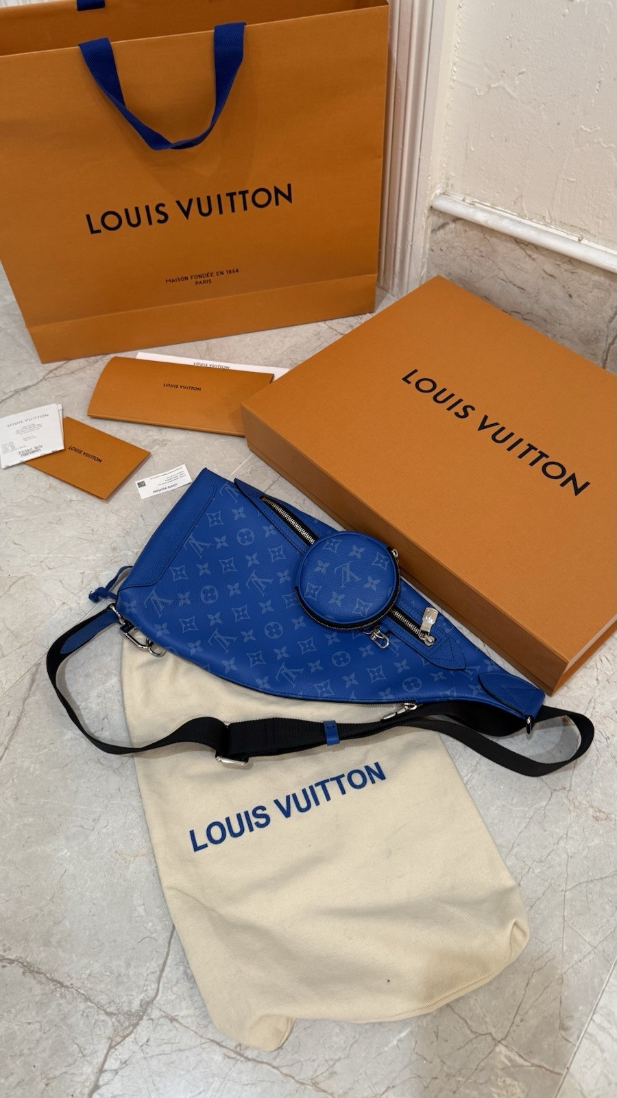 LOUIS VUITTON Duo Sling Bag Blue Taiga UNISEX Sold Out M31075 New W Box Receipt