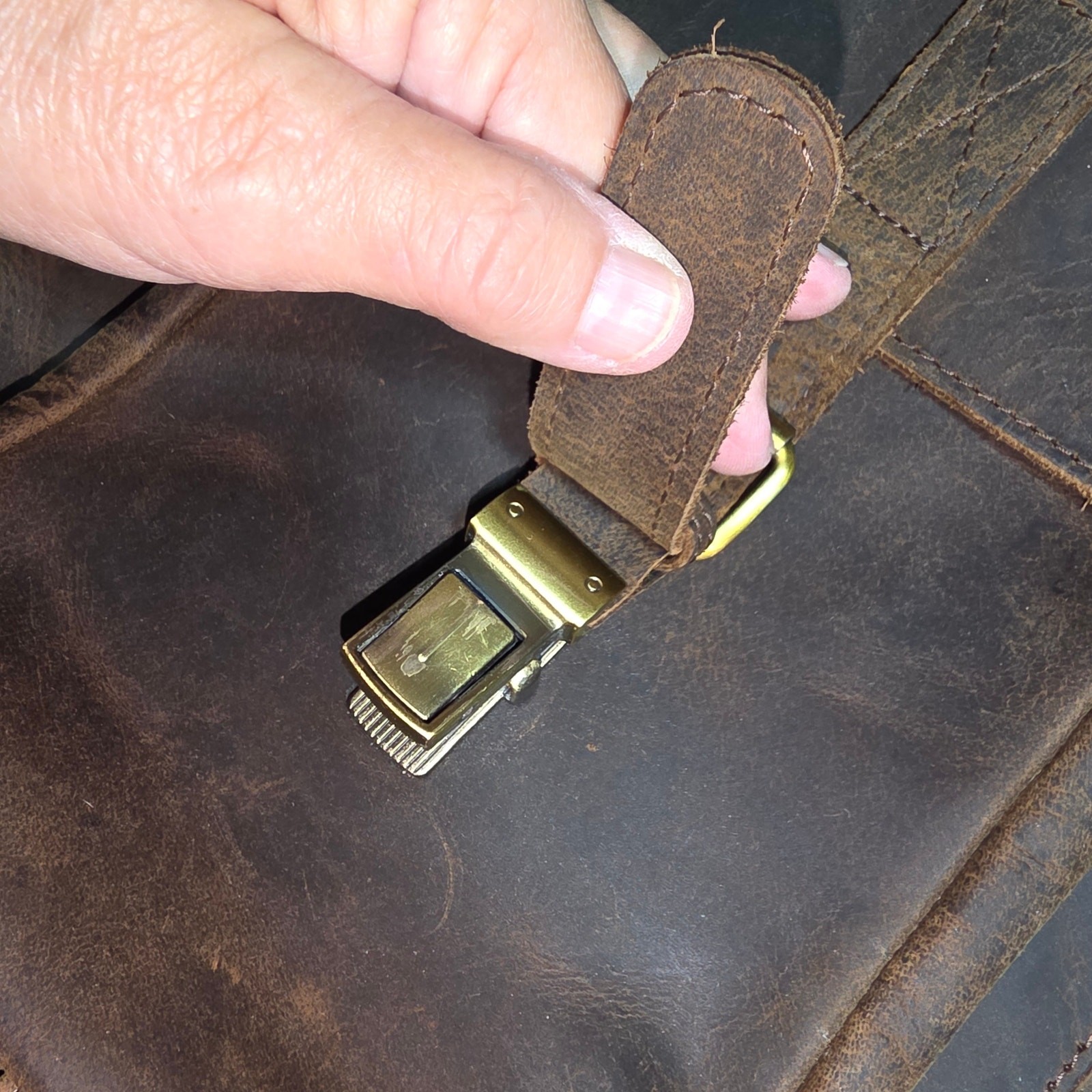 KOMALC XL 18″ BRIEFCASE BUFFALO LEATHER CROSSBODY MESSENGER BAG