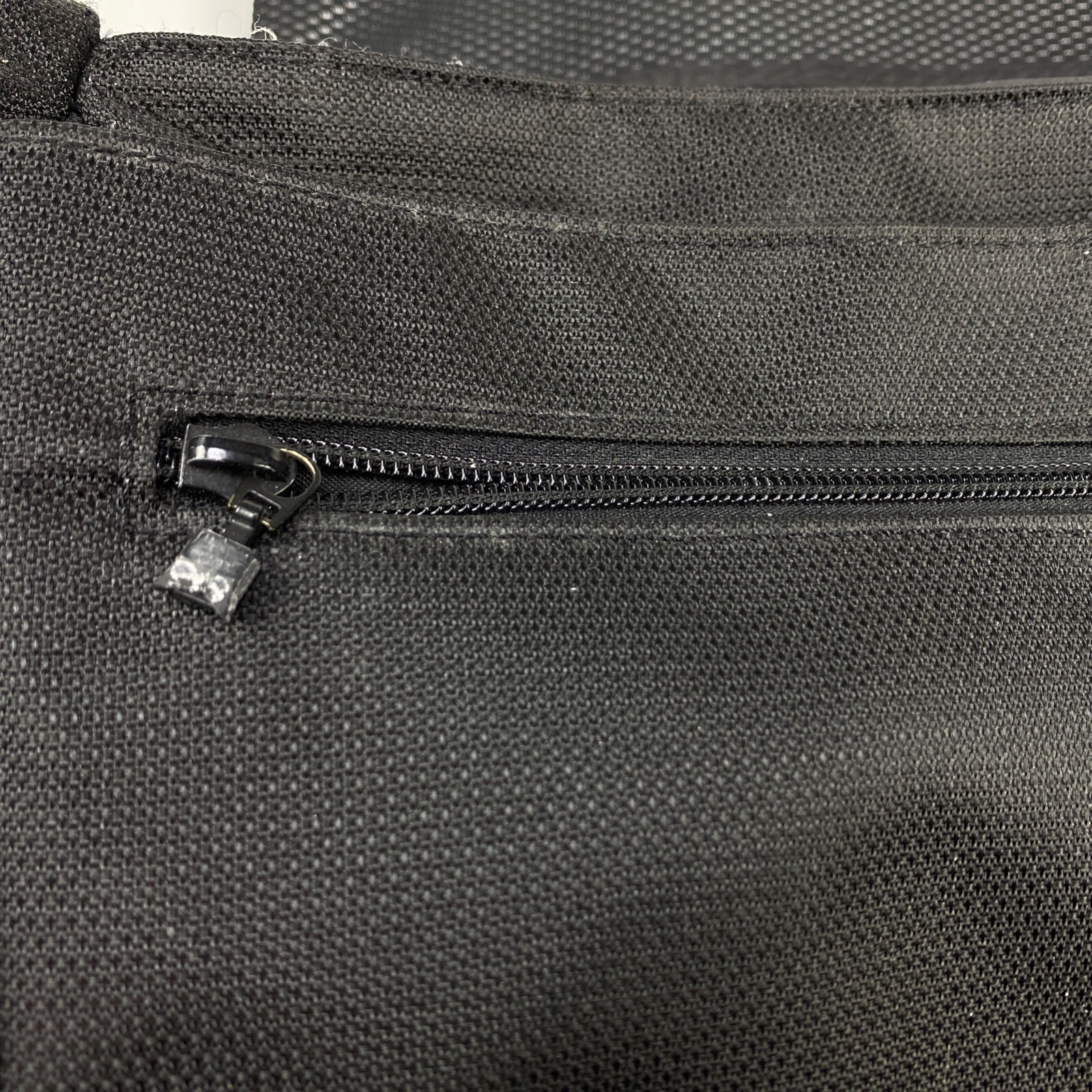Tumi T2 Black Ballistic Nylon Expandable Messenger Computer Briefcase Bag