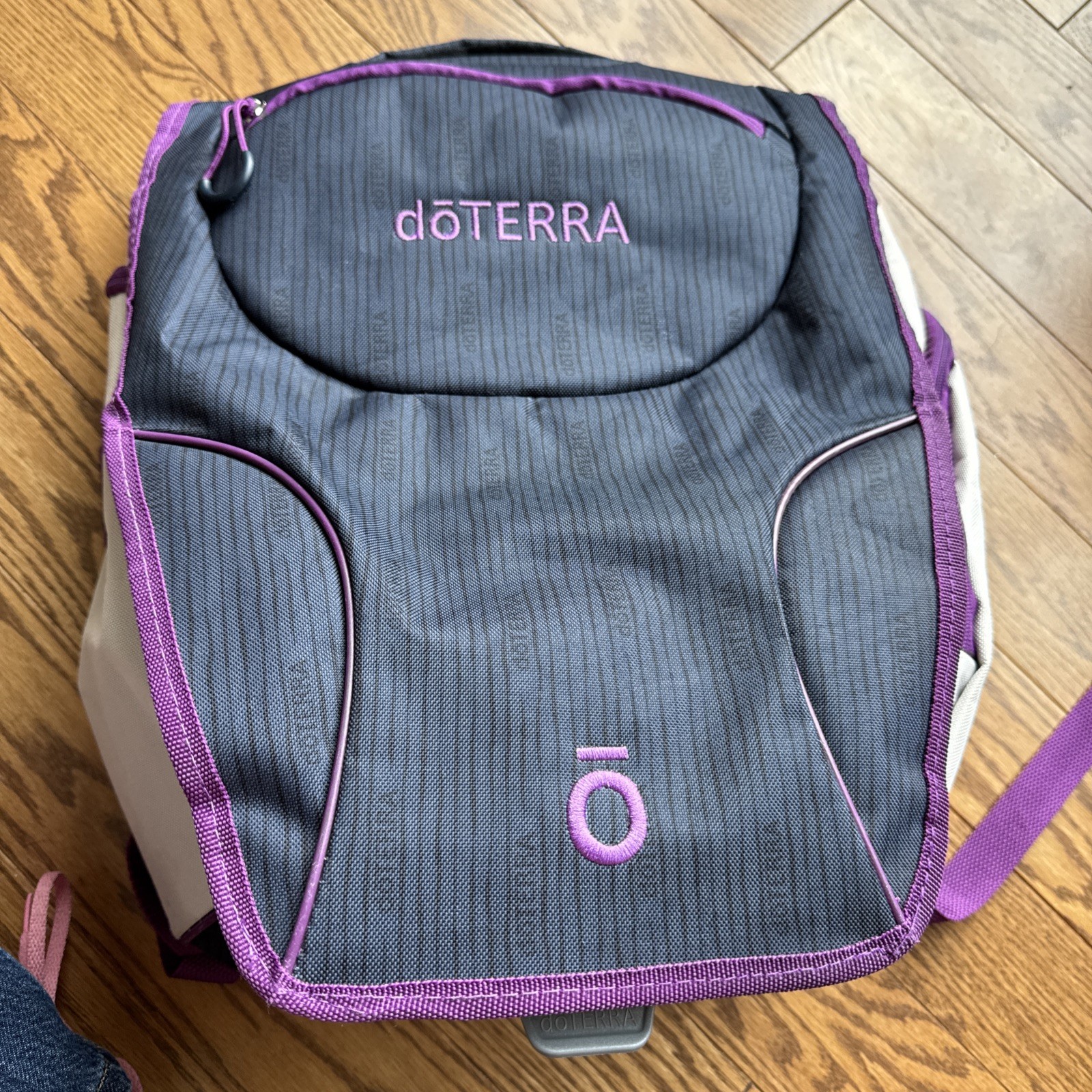Doterra Backpack Gray Purple White Adjustable Straps Zippered Pockets Rare Large