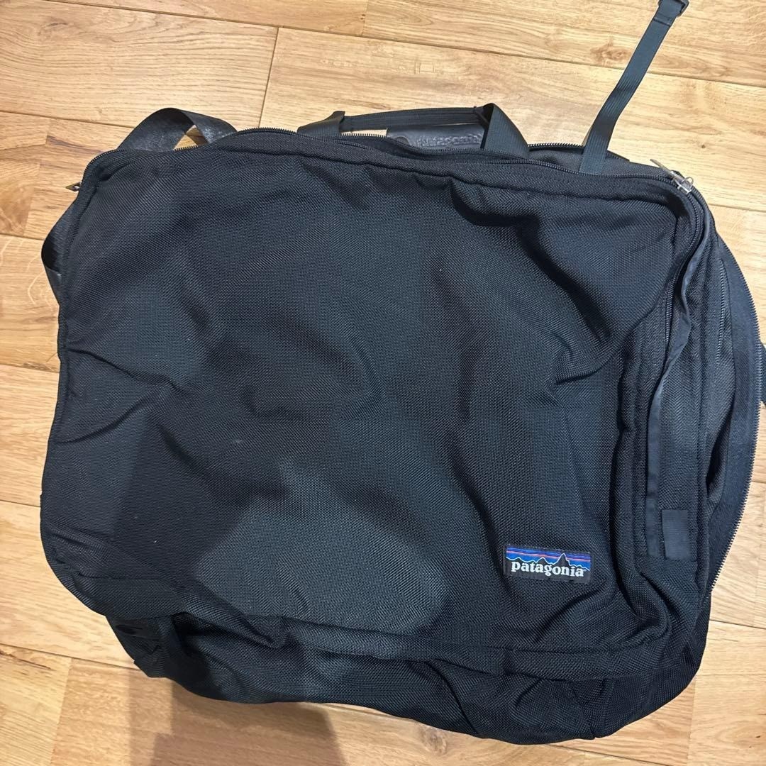 Patagonia MLC45 3-Way Travel Bag Black Backpack Briefcase Used