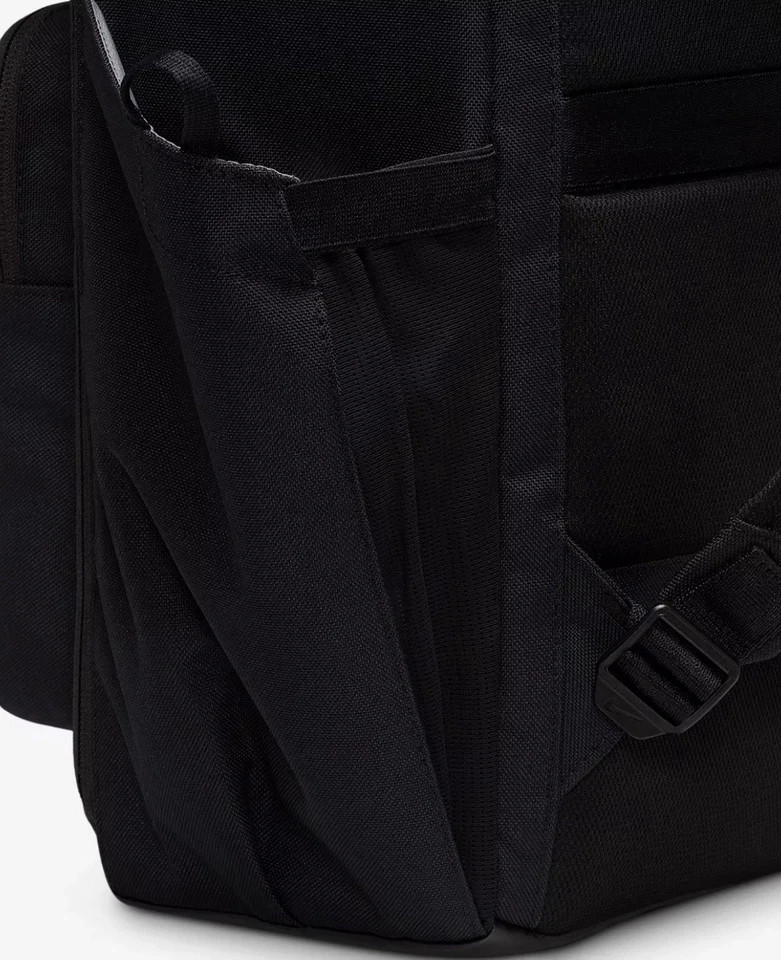 Nike Utility Speed Backpack 27L Black/White Unisex Training Casual, FN4106-010,