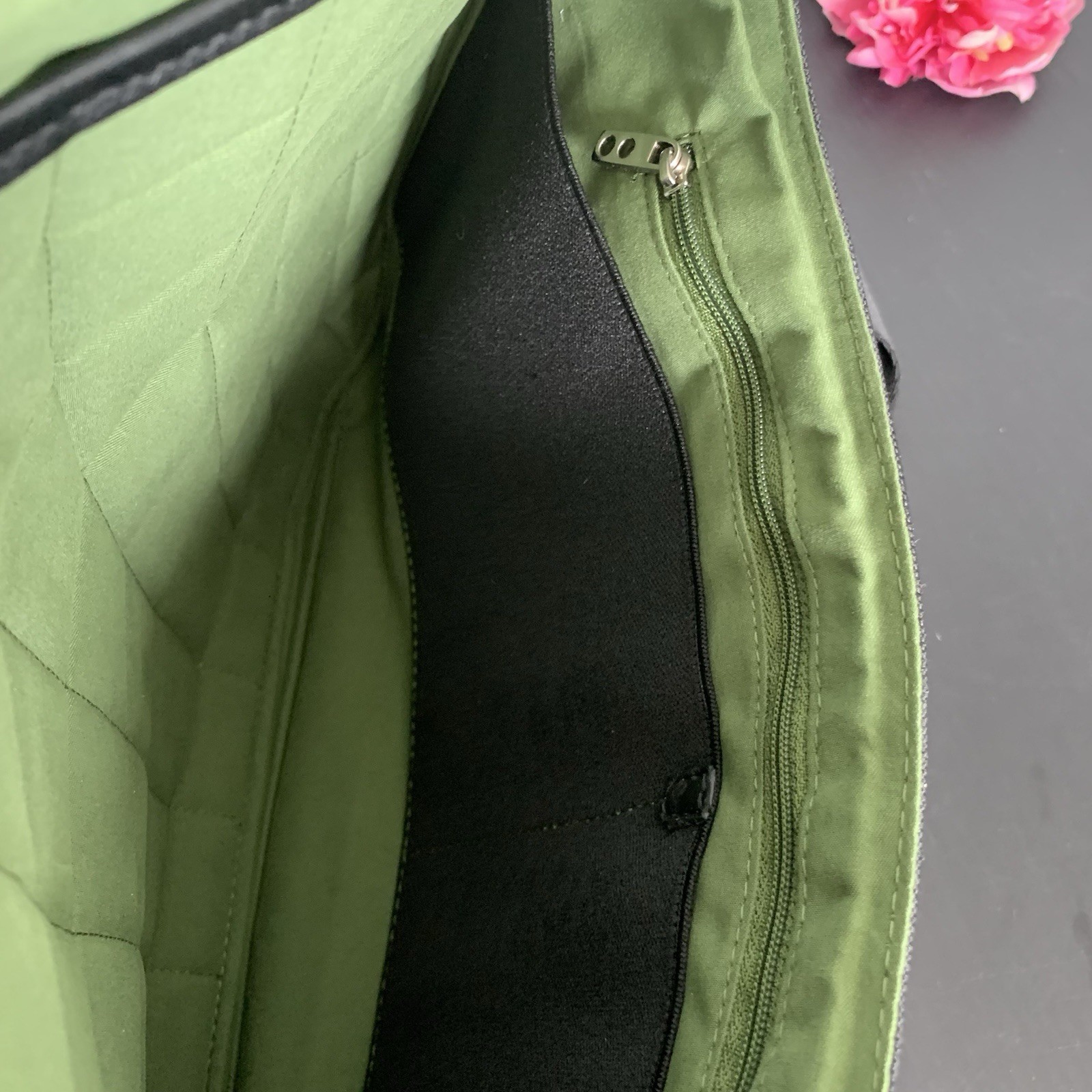 Knomo London – Black Laptop Messenger Bag with Shoulder Strap