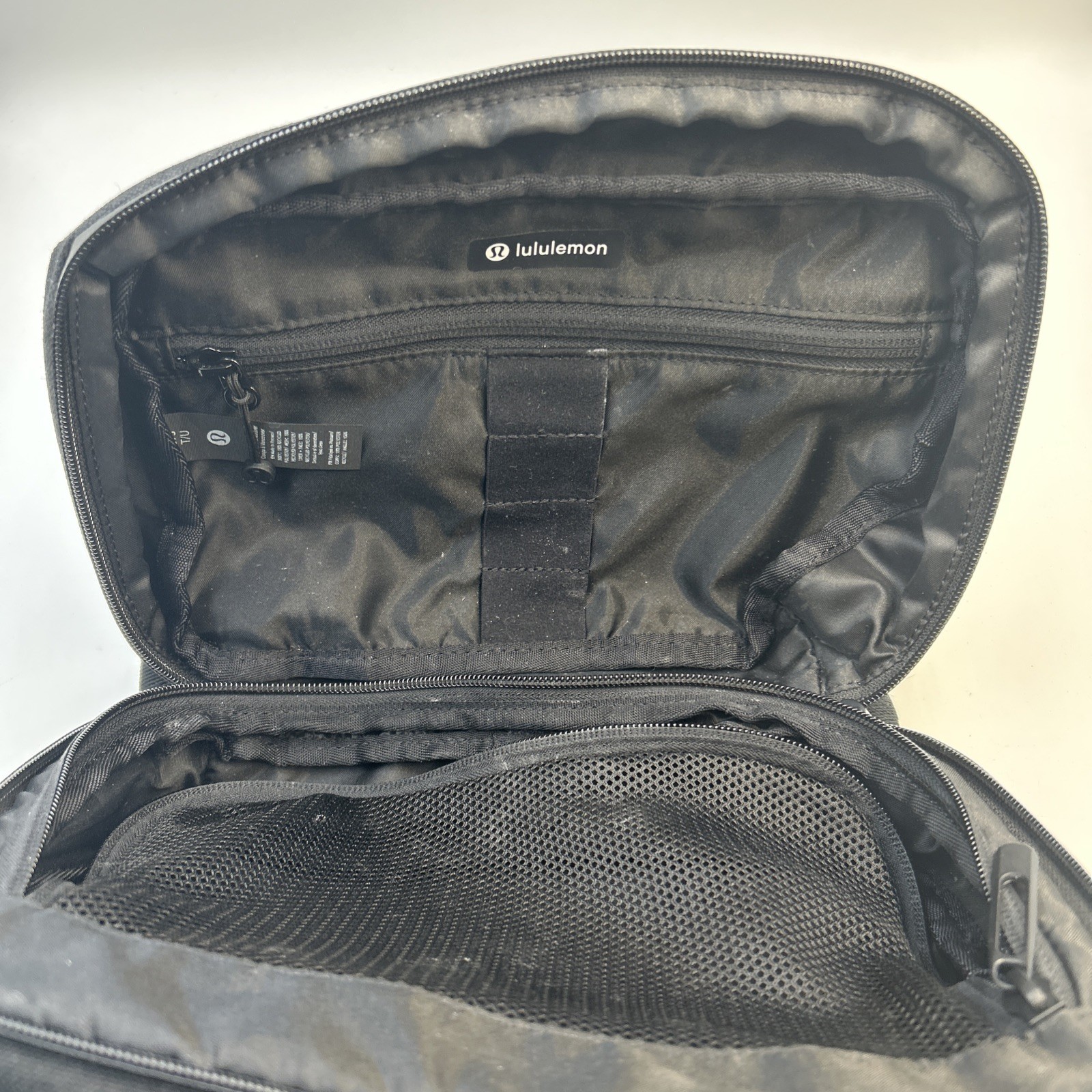 Lululemon Command the Day Kit 5L Black Dopp Toiletry Bag
