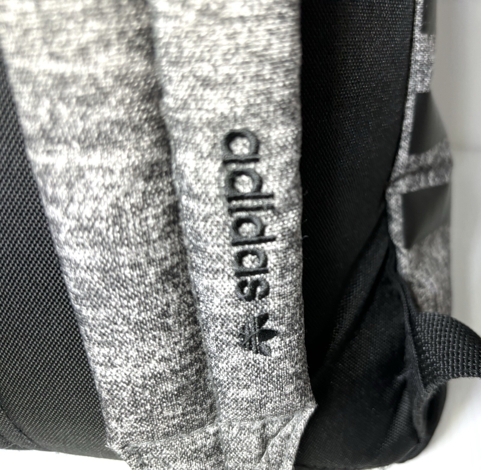 Adidas Originals Trefoil 3 Stripes Logo Backpack – Grey / Black / White Speckle
