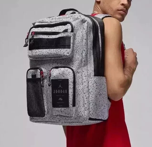 AIR JORDAN ELITE UTILITY SPEED HESI 15″ LAPTOP CEMENT BACKPACK NWT MA0838-G0W
