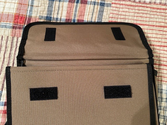 Duluth Trading Company Large Brown and Black Canvas Messenger Bag NWD