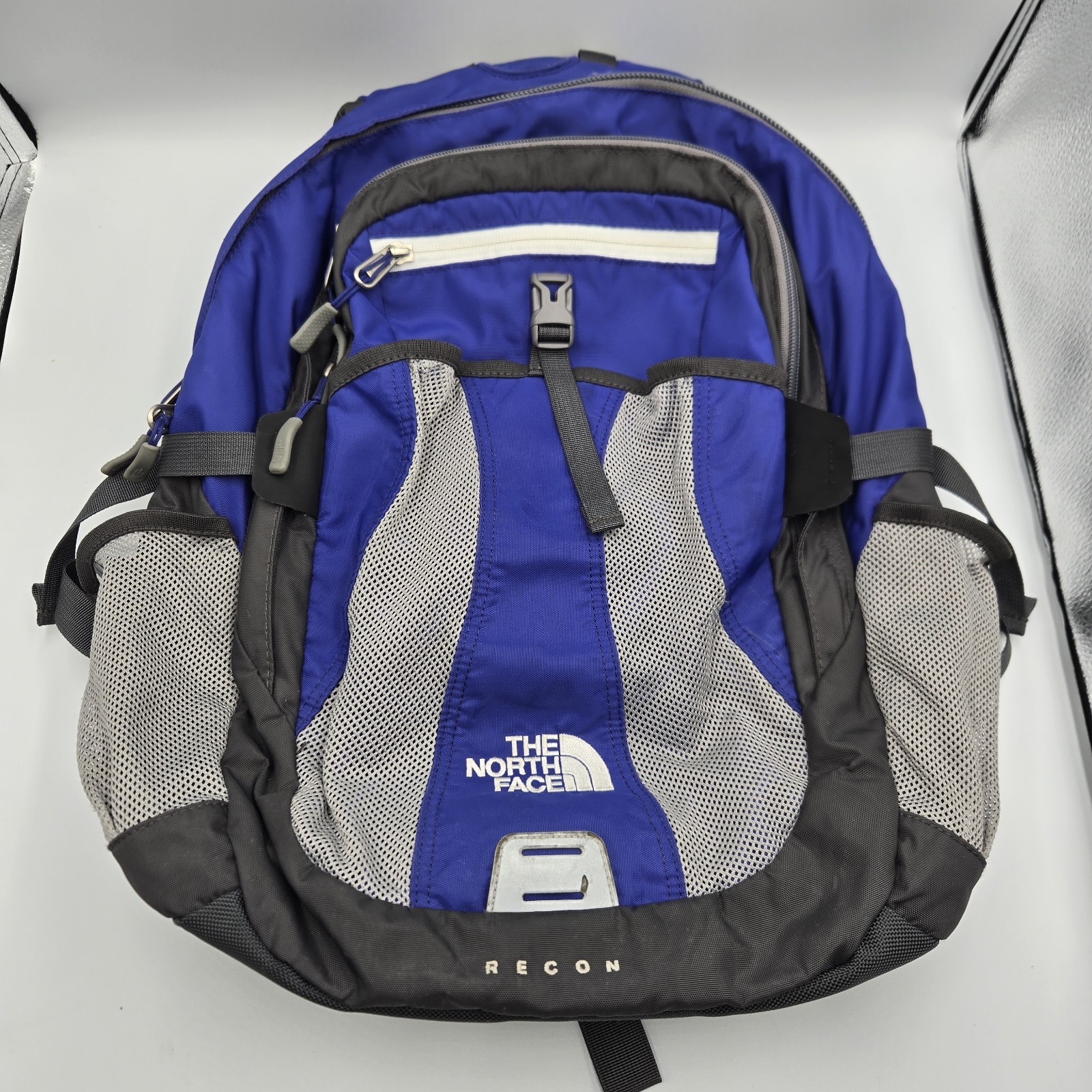 The North Face Recon Backpack Blue Gray Hiking Outdoor Bag