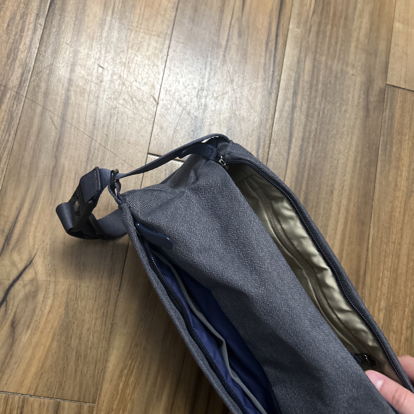 Bellroy Sling Mini Bag Gray Small Crossbody Bag Unisex 4L D2