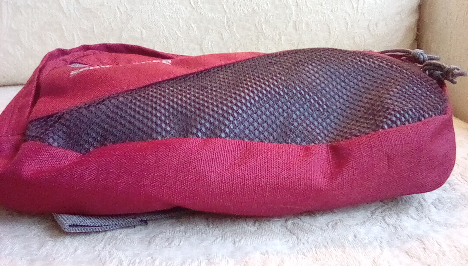 Eddie Bauer Deep Red Ripstop Sling Bag Waist Pack Bum Bag Adjustable Strap Mesh