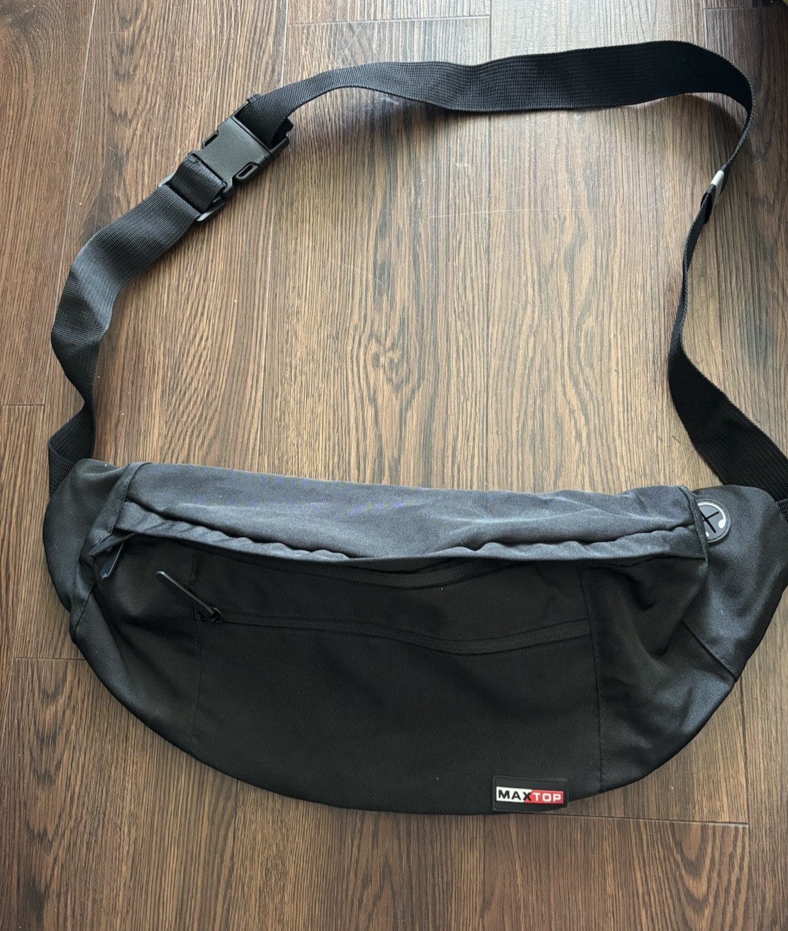 MAXTOP Large Crossbody Fanny Pack Black 4 Zipper Pockets Men Women Hiking Travel