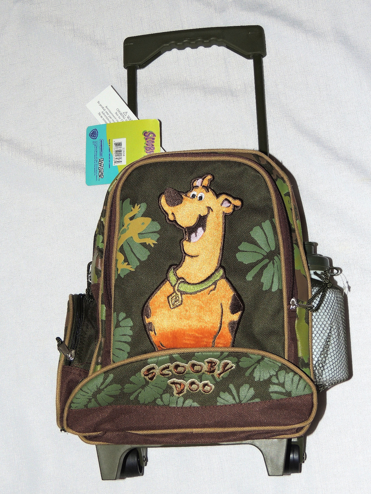 SCOOBY-DOO SMALL ROLLING CANVAS BACKPACK WITH WATER BOTTLE 12 1/2″ X 9 1/2 “