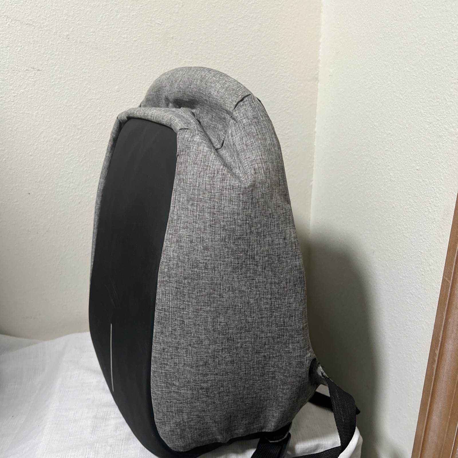 XD Design Bobby Backpack Anti-Theft Secure Travel Carry On Laptop Bag USB Port