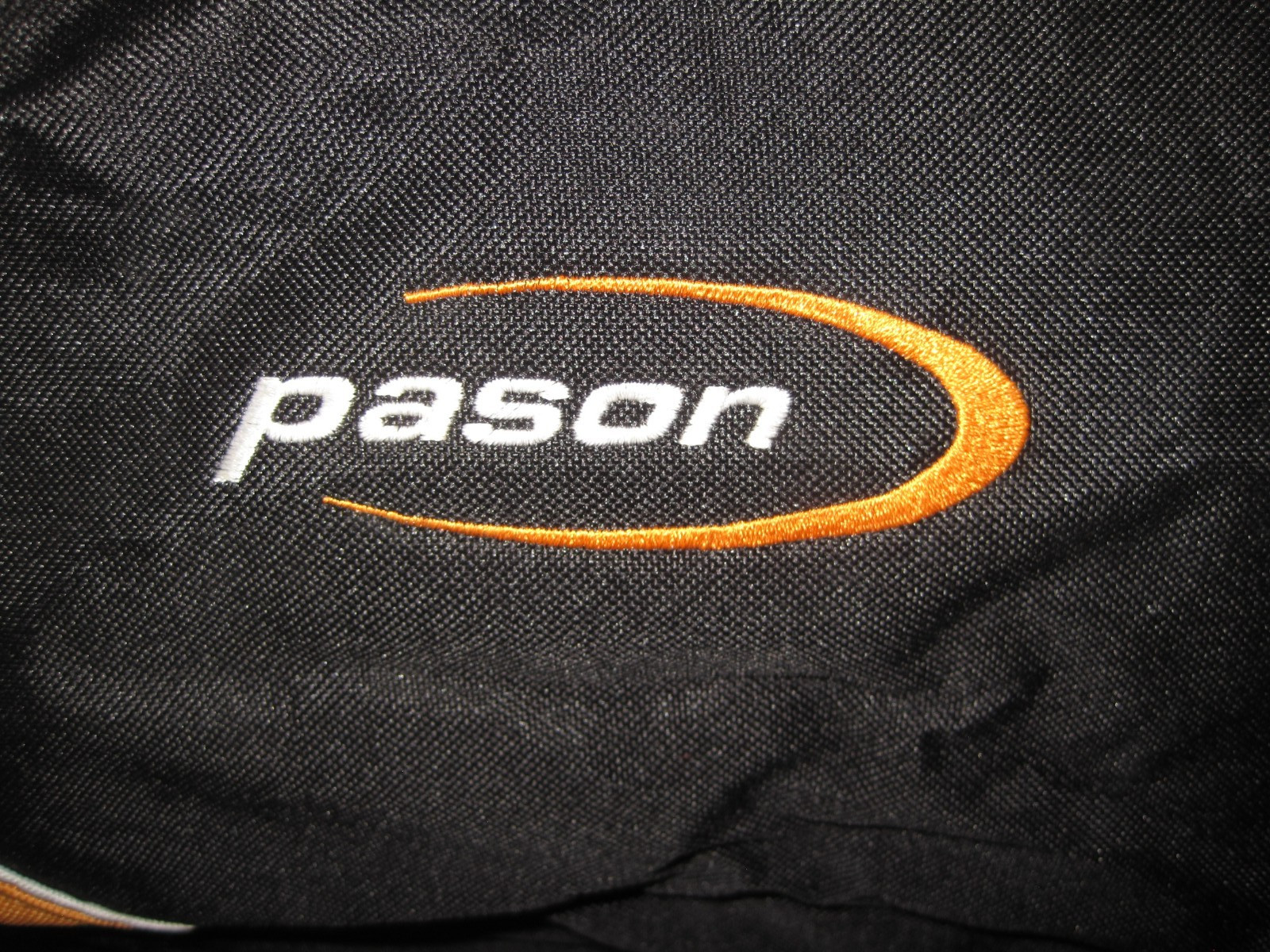 Gently Used Pason (Sm) Duffle Overnight Bag – Dome Top w/ Defect – See Photo