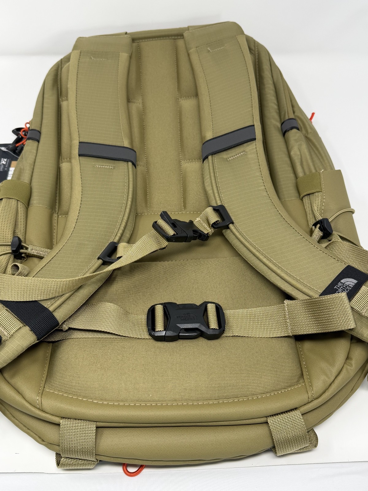 The North Face Borealis Backpack Cedar/Lava Red NF0A52SEMTY – NEW + FAST SHIP